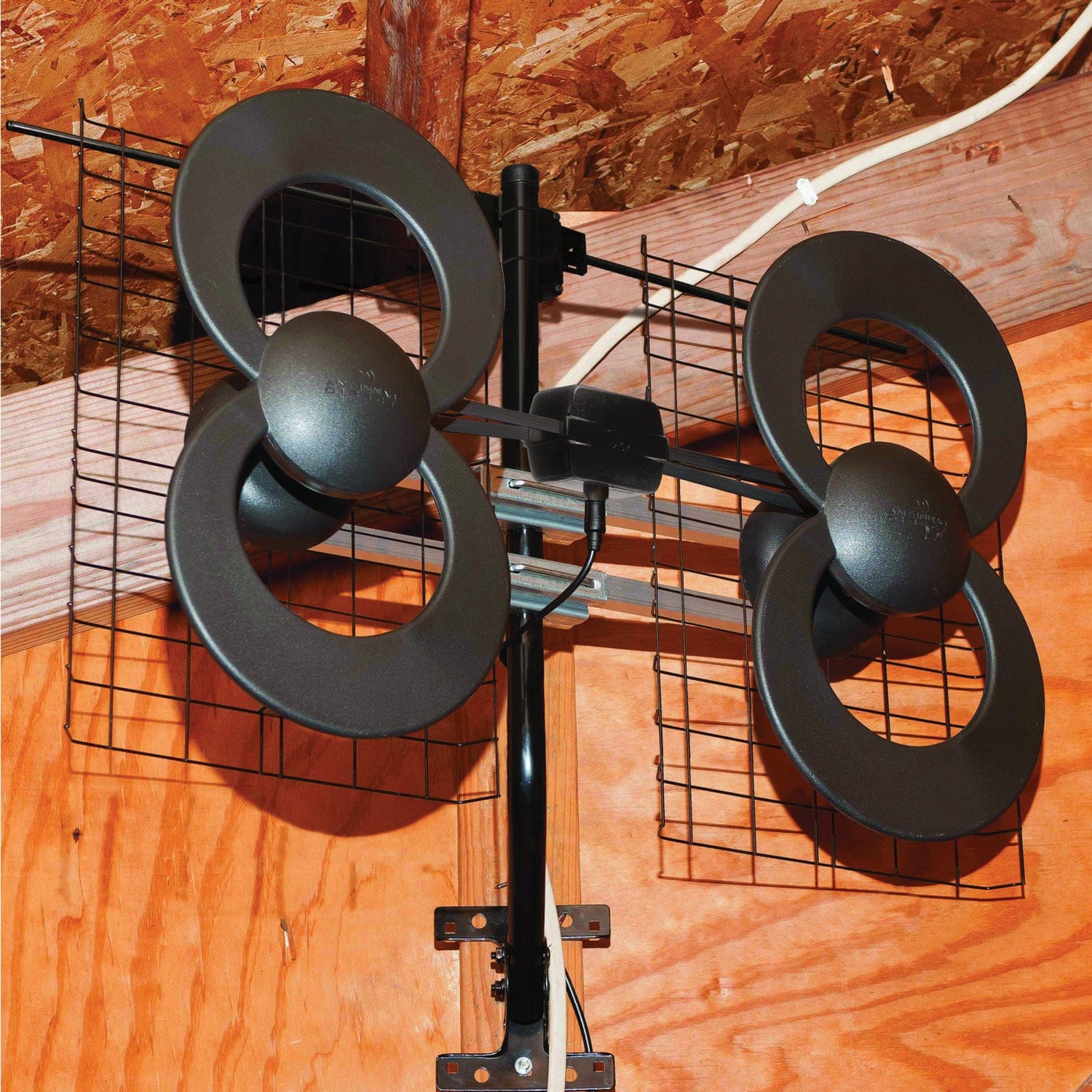 Antennas Direct ClearStream 4V Indoor Outdoor TV Antenna, UHF VHF, Multi-Directional, 70+ Mile Range, 4K 8K UHD, NEXTGEN TV - with 20-In. Mast - Image 5