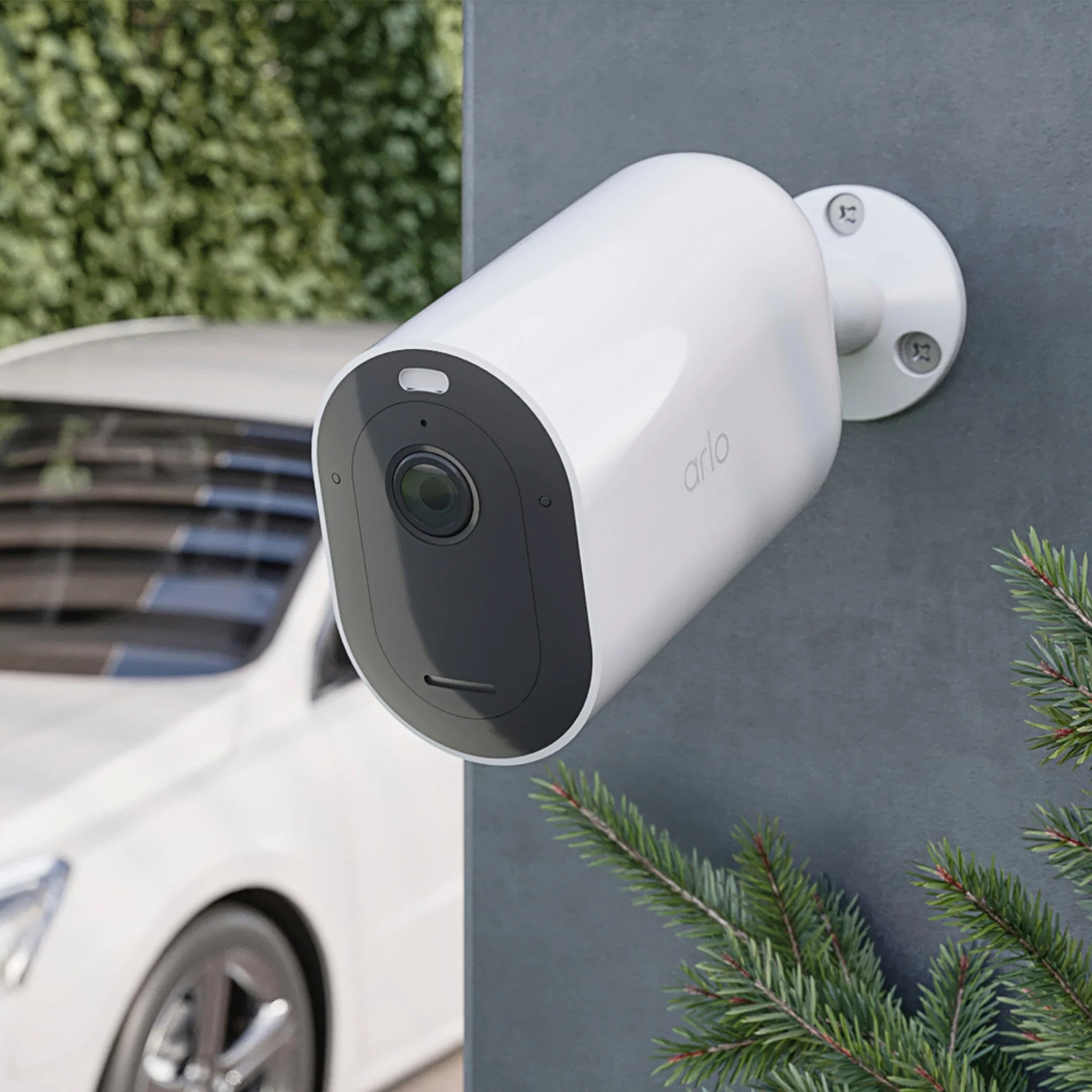Arlo Pro 4 Bundle Includes 4 Cameras with XL Battery and Housing, 4 Security Mounts and SmartHub - Certified Refurbished - Image 3