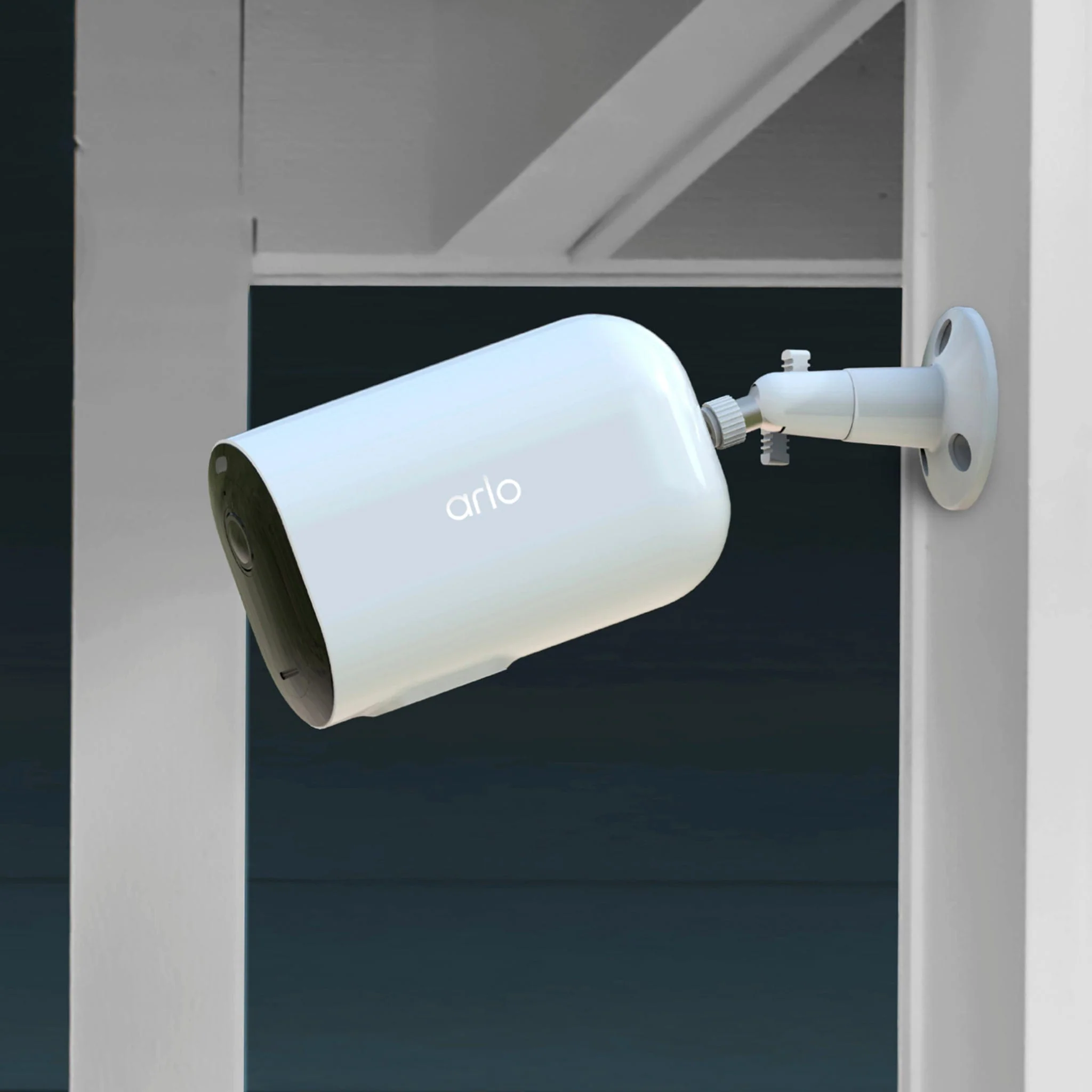 Arlo Pro 4 Bundle Includes 4 Cameras with XL Battery and Housing, 4 Security Mounts and SmartHub - Certified Refurbished - Image 5