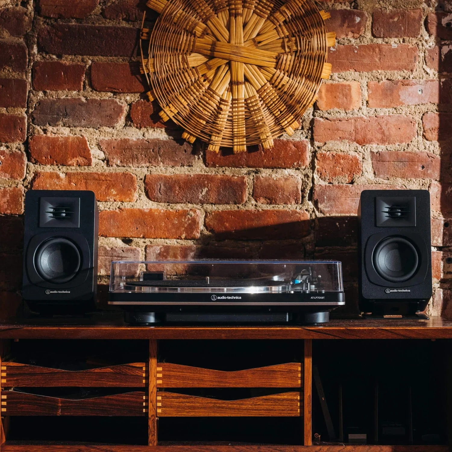 Audio-Technica 30-Watt-Max Bluetooth AT-SP3X Powered Bookshelf Speaker Set with 3-In. Woofers, Built-in DSP Tuning, and Dual RCA Inputs, Pair - Image 3