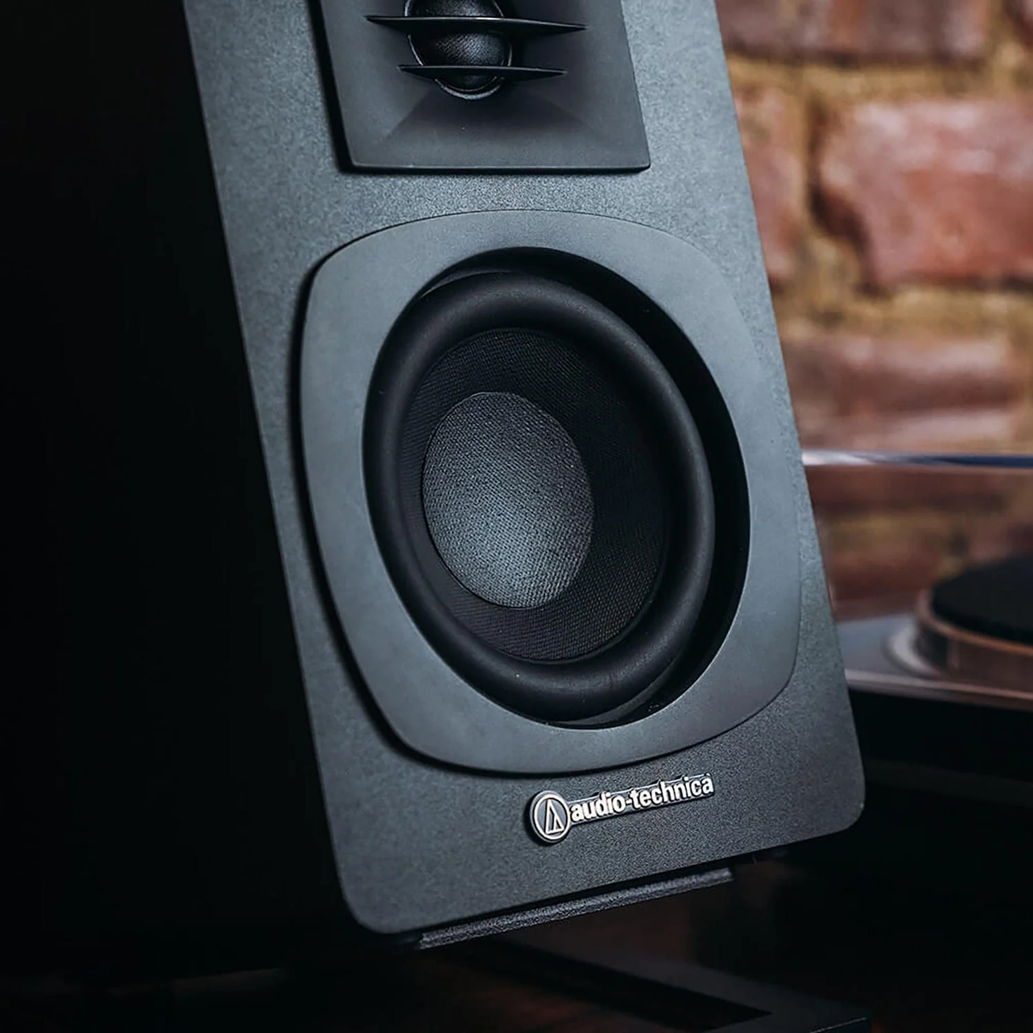 Audio-Technica 30-Watt-Max Bluetooth AT-SP3X Powered Bookshelf Speaker Set with 3-In. Woofers, Built-in DSP Tuning, and Dual RCA Inputs, Pair - Image 5