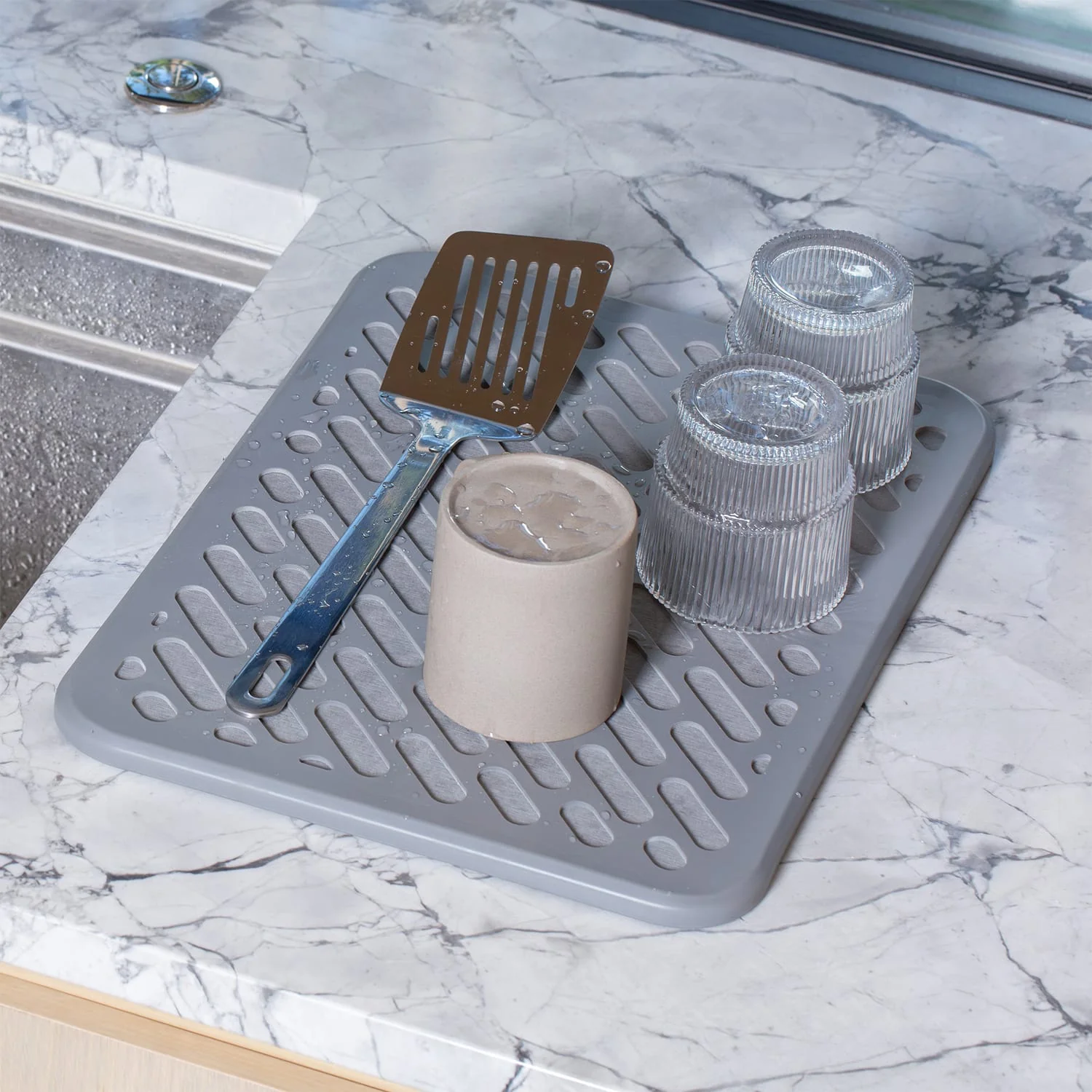 Better Houseware The Magic Stone and Silicone Quick-Dry Dish Mat - Image 5