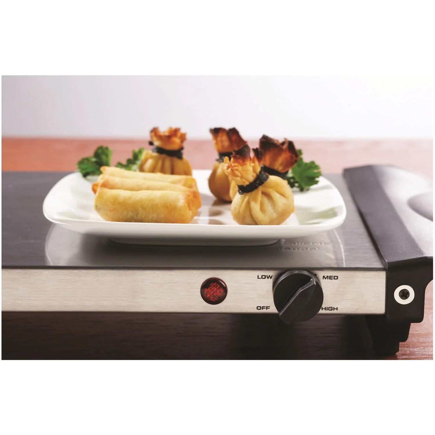 Brentwood 180-Watt 4.5-Qt. 3-Pan Buffet Server and Warming Tray, Silver - Image 3