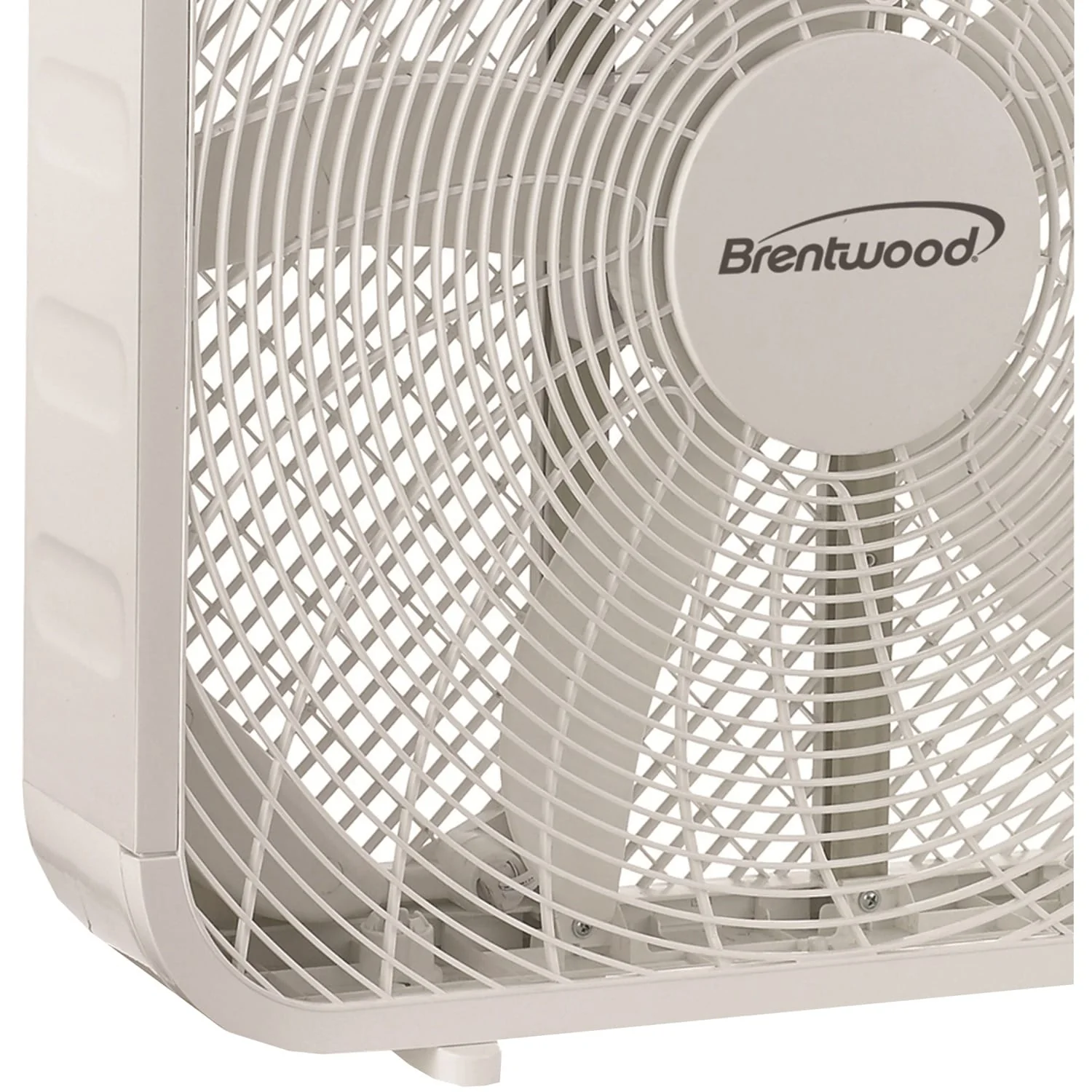 Brentwood 20-In. Portable Box Fan with 3 Speeds, 2294 CFM, 5 Blades, 60 Watts, Slim Design, 72-In. Cord - Image 4