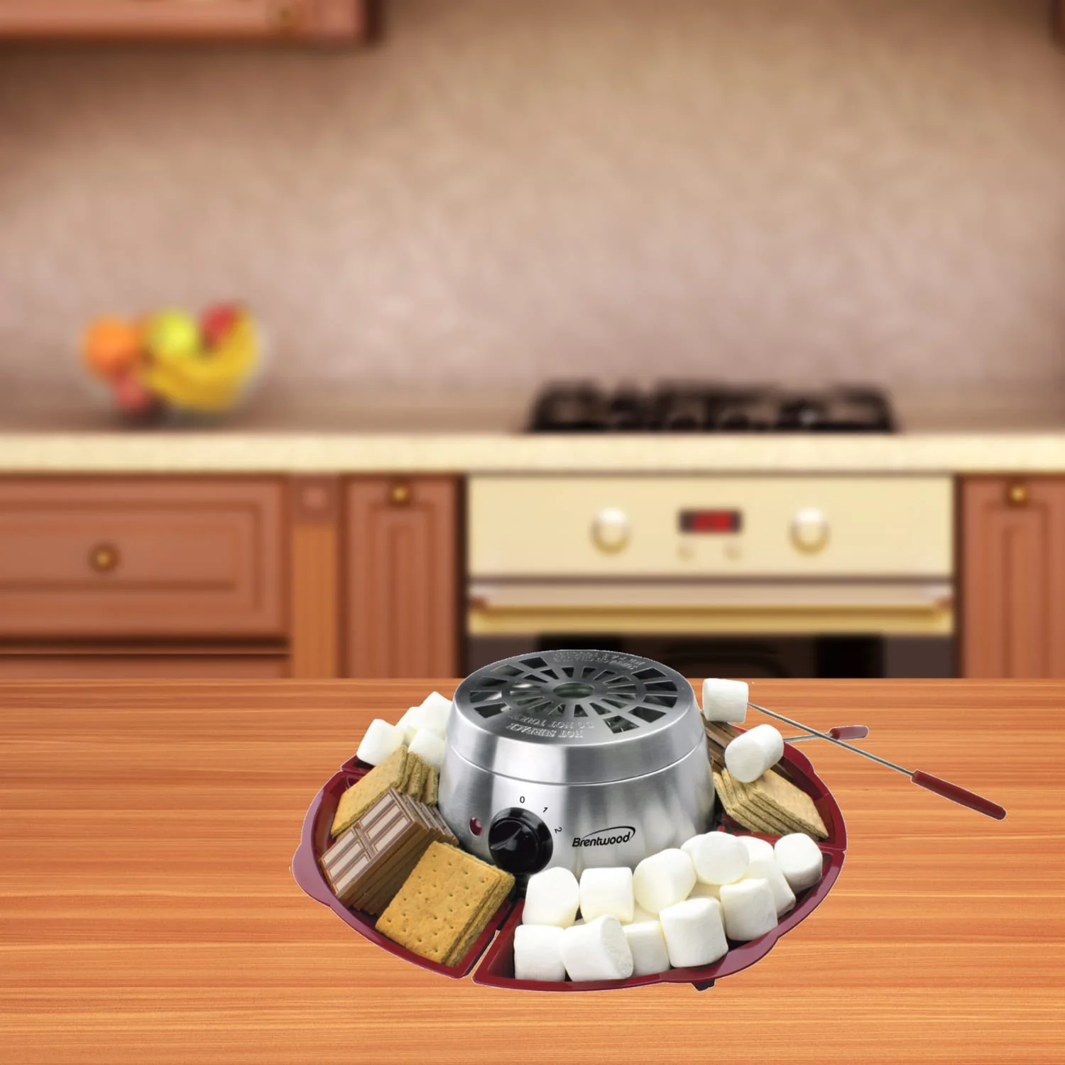 Brentwood Just For Fun Indoor Electric Stainless Steel S’mores Maker with 4 Trays and 4 Roasting Forks - Image 5