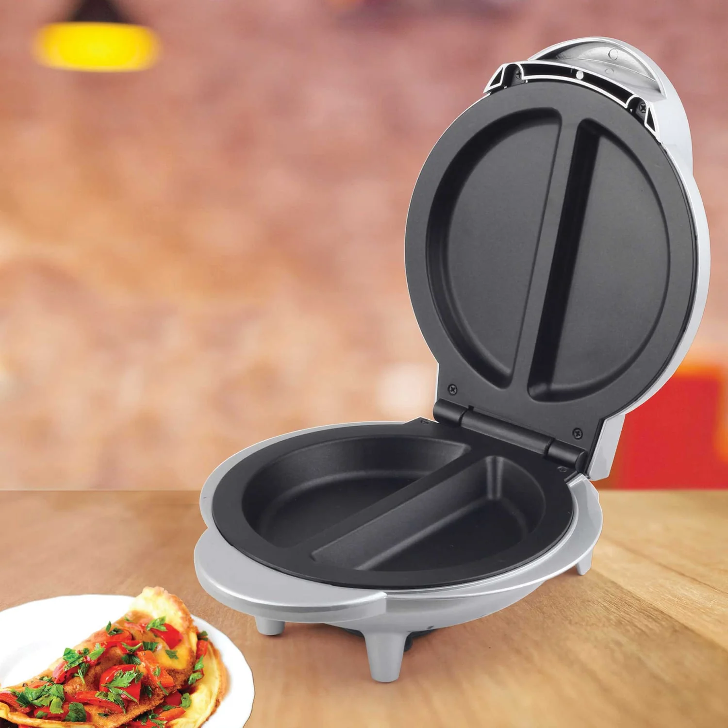 Brentwood Just For Fun Nonstick Electric Omelet Maker - Image 3