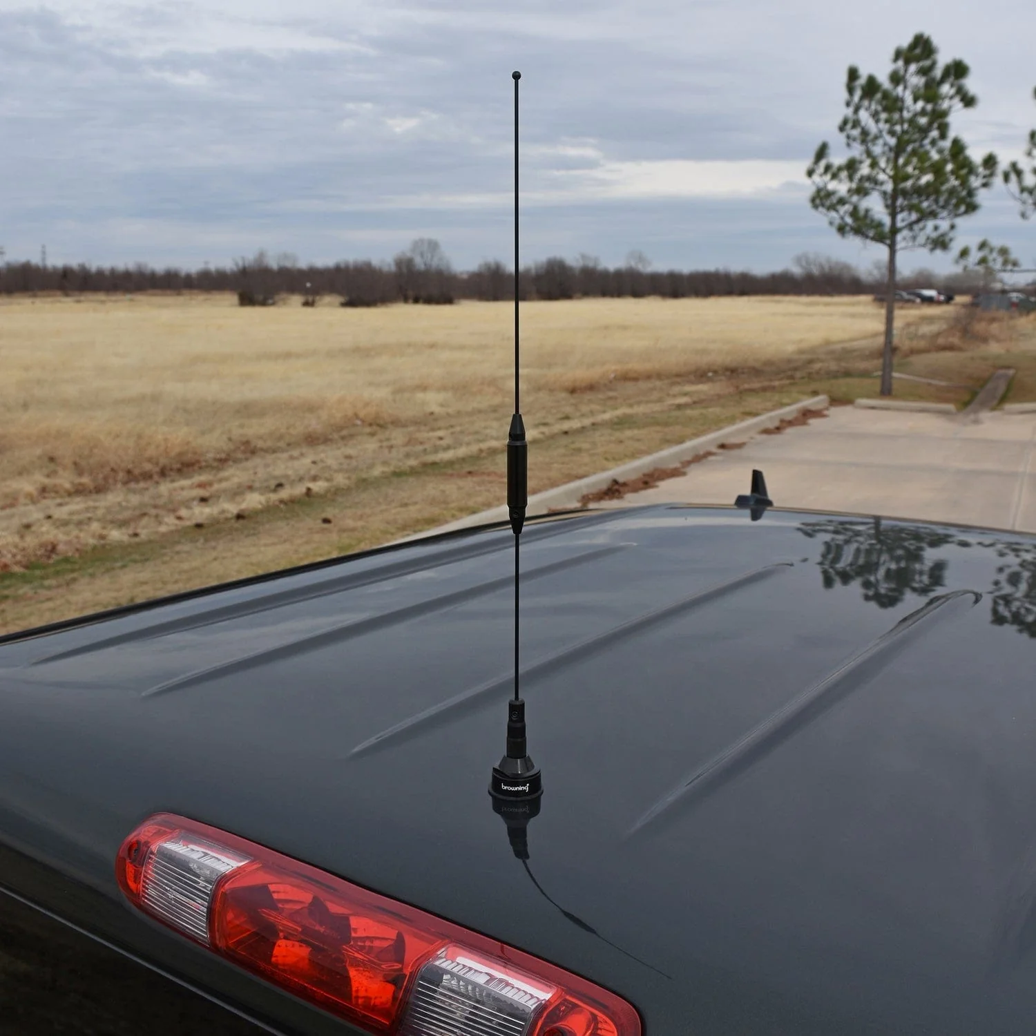 Browning 140 to 170 MHz VHF/430 to 470 MHz UHF Pre-Tuned Dual Band NMO Antenna, BR-179 - Image 5