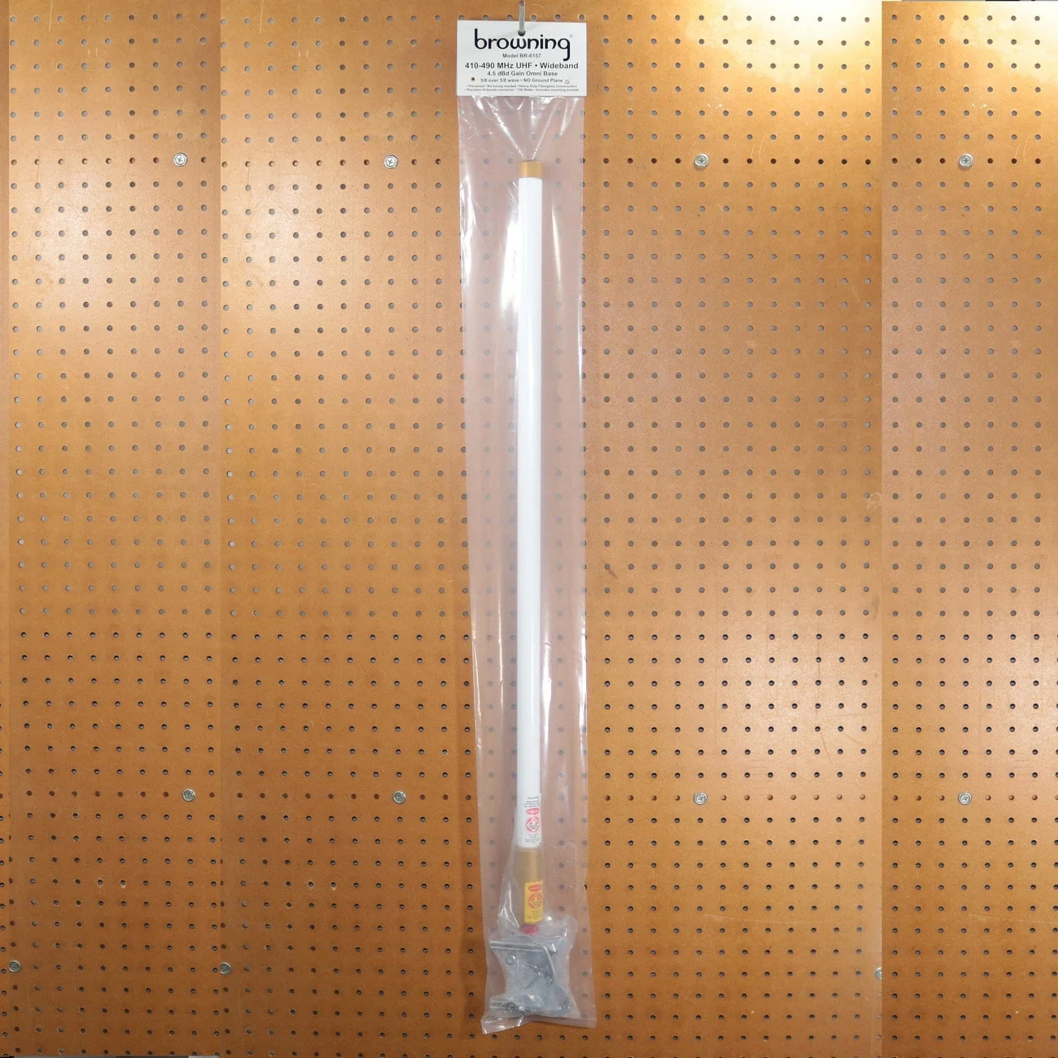 Browning 150W Pretuned Wide-Band 410 MHz to 490 MHz 4.5-dBd-Gain Fiberglass Omni Base with N-Female Connector, Mounting Bracket, and Hardware, BR6157 - Image 4