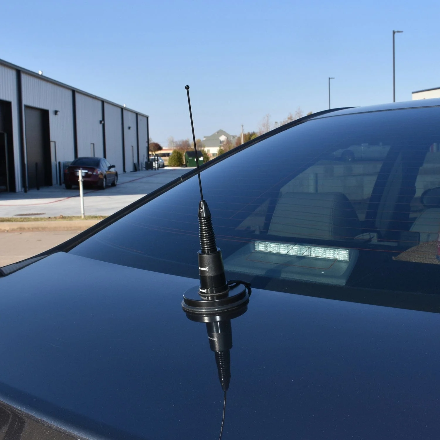 Browning 160-Watt Wide-Band 380 MHz to 520 MHz Antenna with Spring and NMO Mounting, Black - Image 5