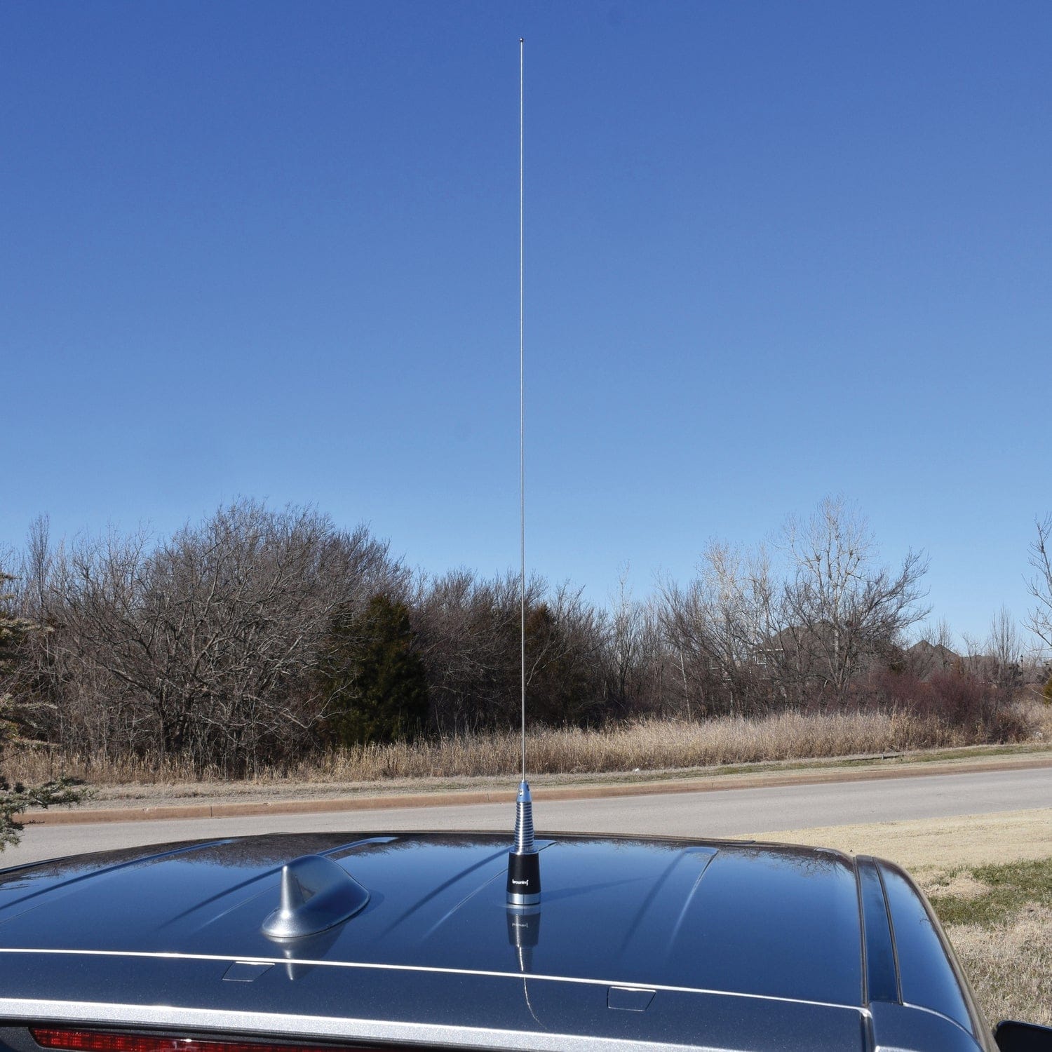 Browning 200-Watt Pretuned Wide-Band 144 MHz to 174 MHz 2.4-dBd-Gain VHF Silver Antenna with Spring and NMO Mounting, BR-158-S - Image 3
