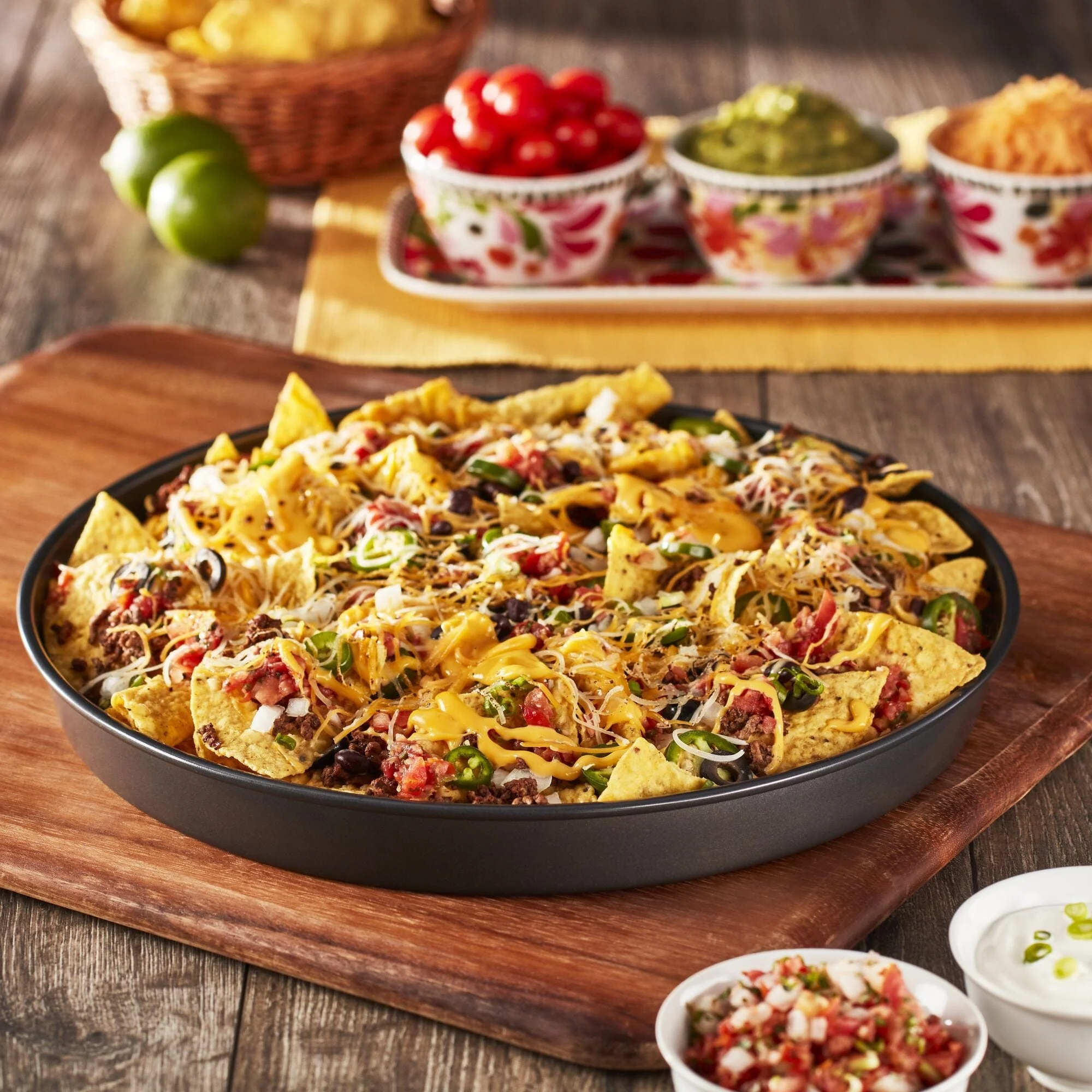 Chicago Metallic Deep Dish Pizza Pan, 14-Inch - Image 3