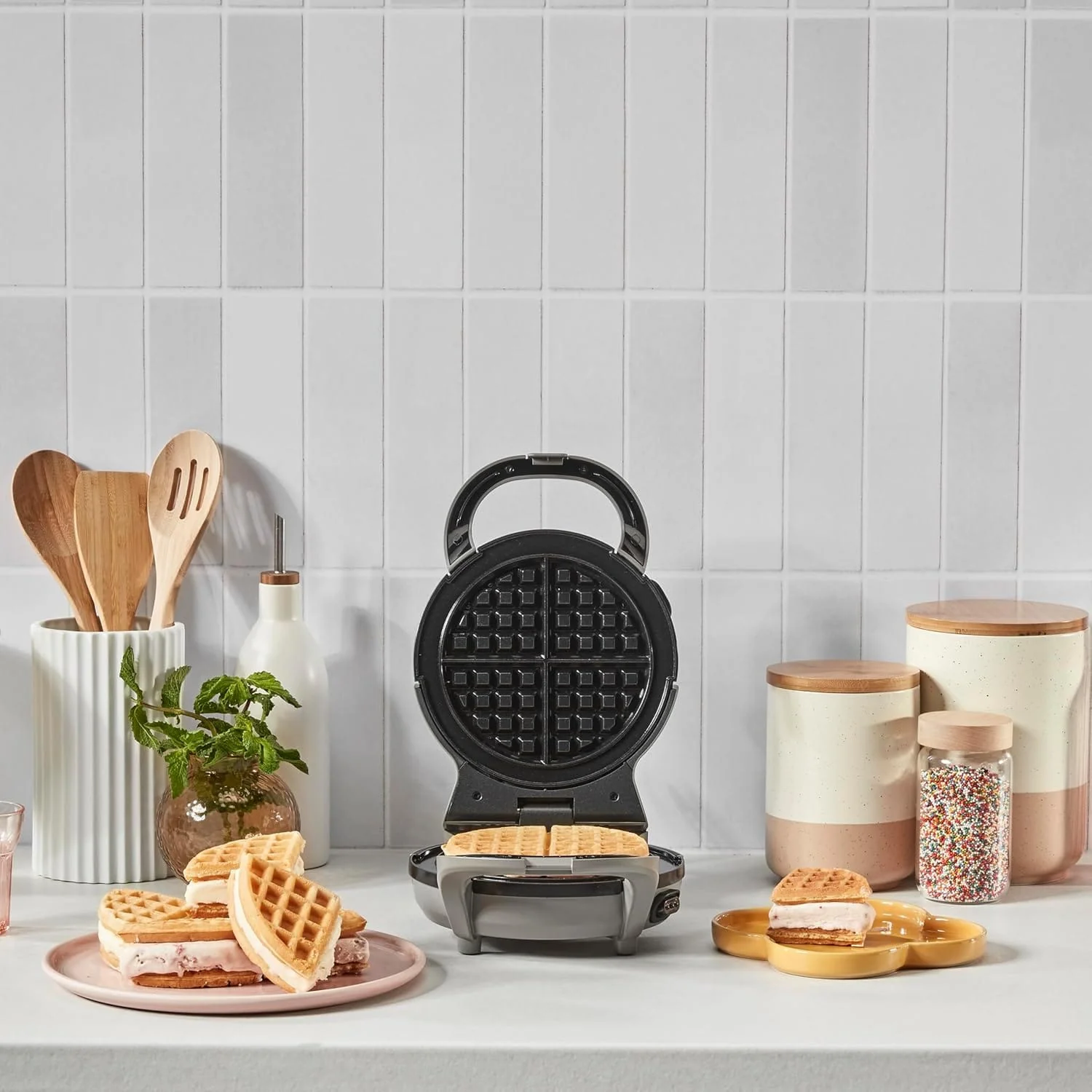 Cuisinart 2-in-1 Waffle Maker with Removable Plates - Certified Refurbished - Image 4