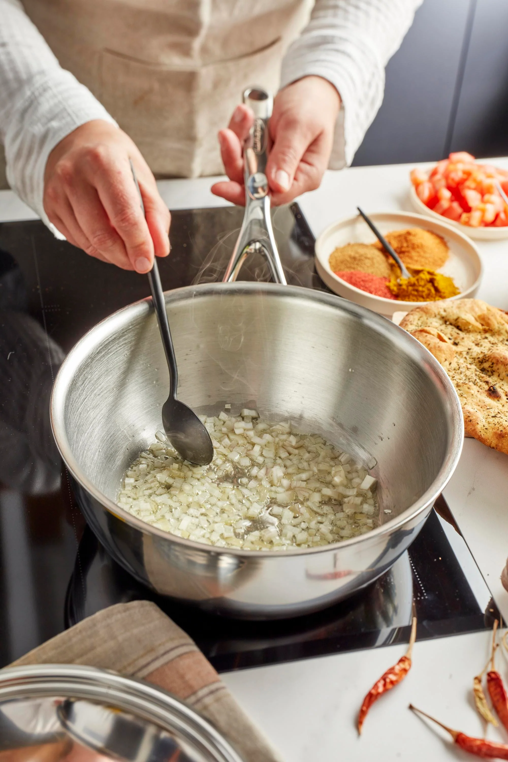 Demeyere Atlantis 3.5-qt Stainless Steel Saucier - Image 4