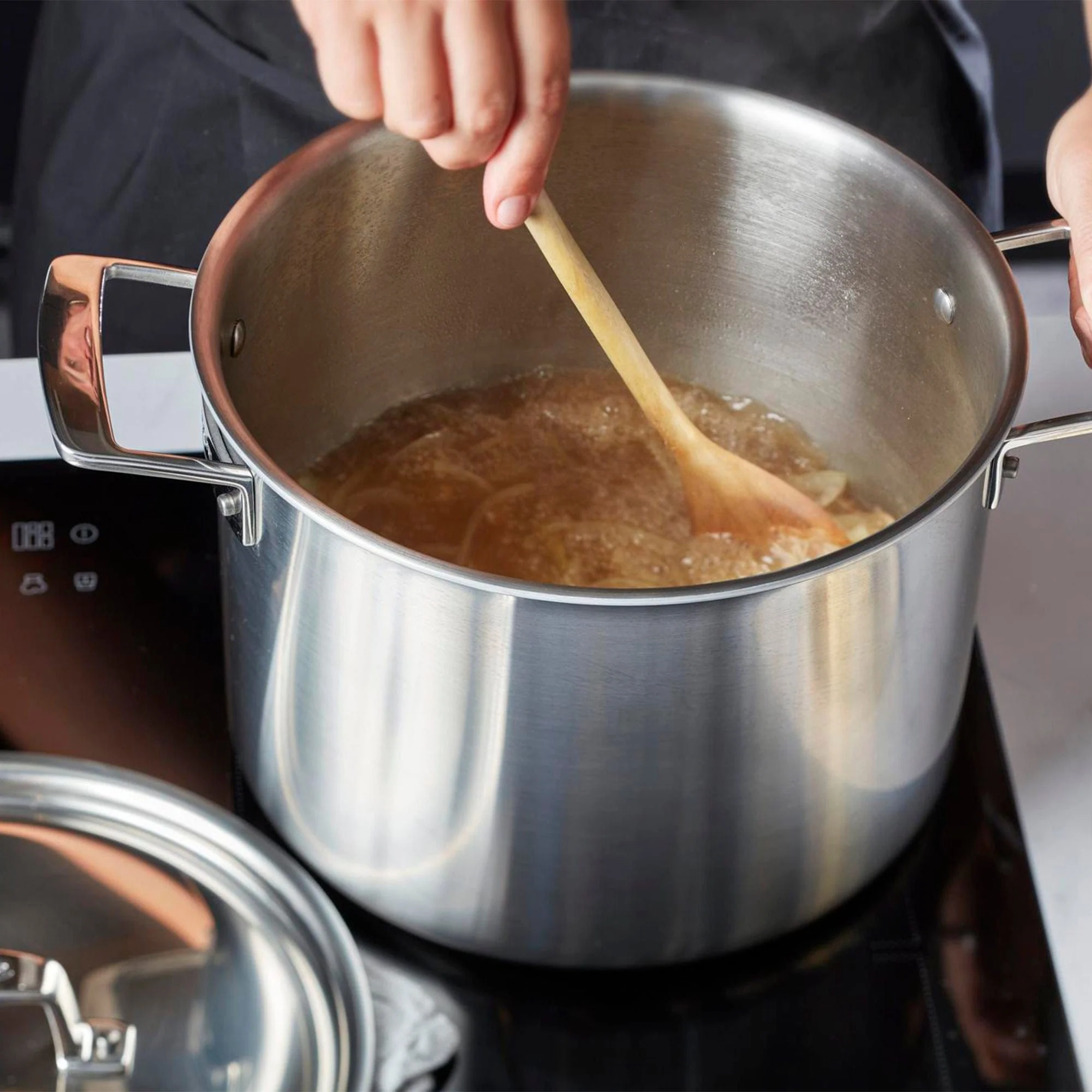Demeyere Essential 5-ply 8-qt Stainless Steel Stock Pot with Lid - Image 4