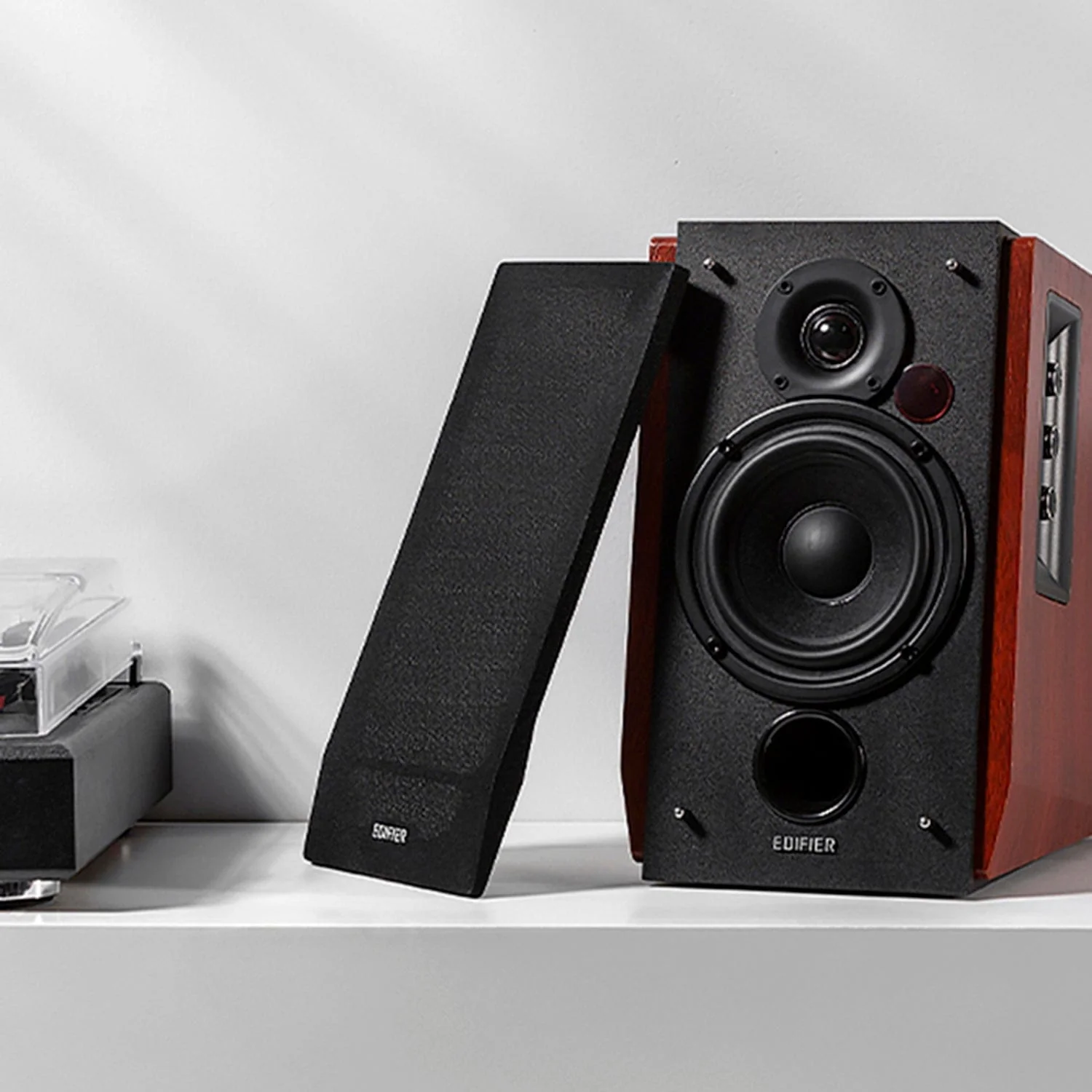 Edifier 66-Watt Continuous-Power Amplified Bluetooth 2.0 Bookshelf Speaker System with Sub Out and Remote, R1700BTs, 2 Count - Image 3