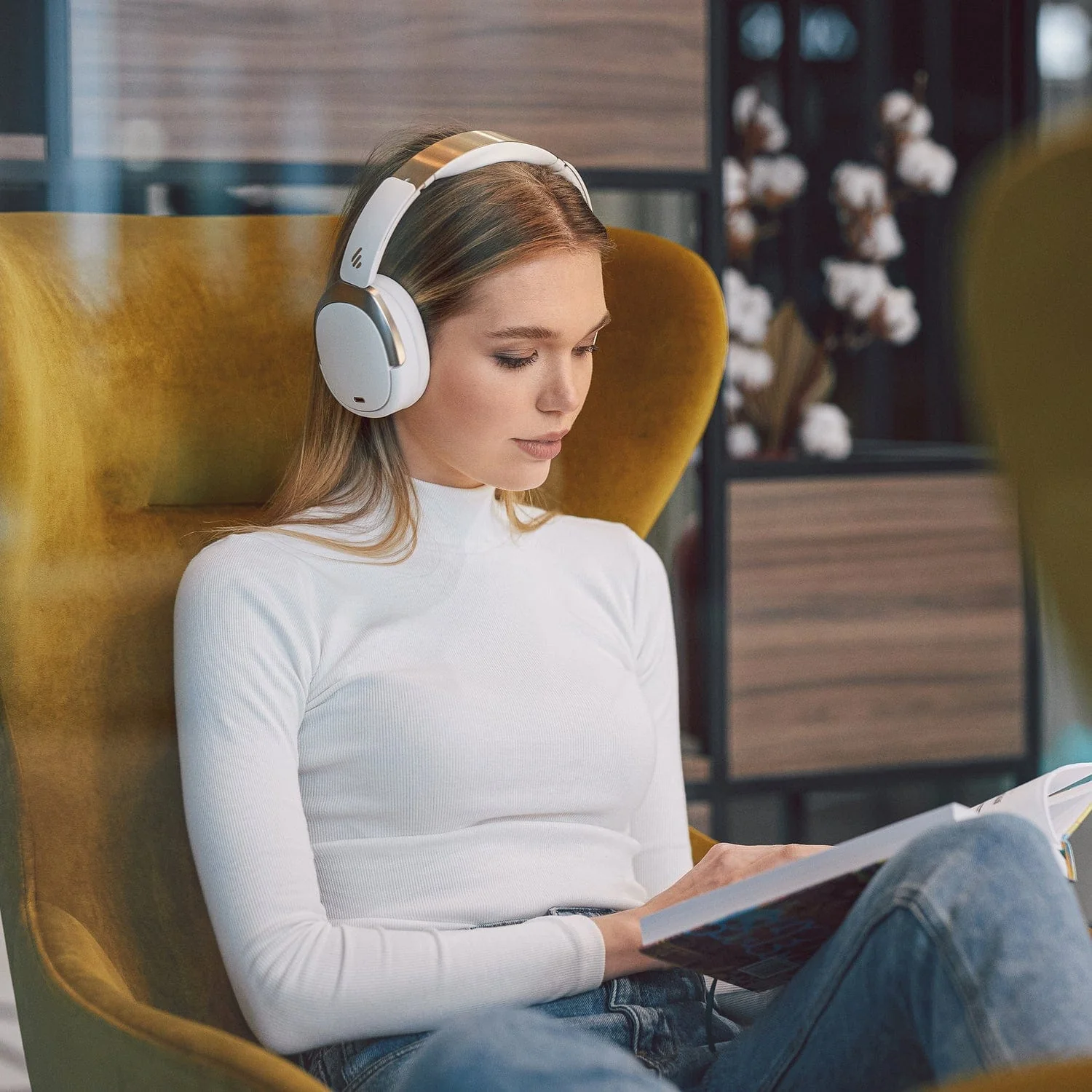 Edifier Bluetooth Over-Ear Hi-Res Audio Headphones with Microphone, Active Noise Cancelling, WH950NB, Ivory - Image 2