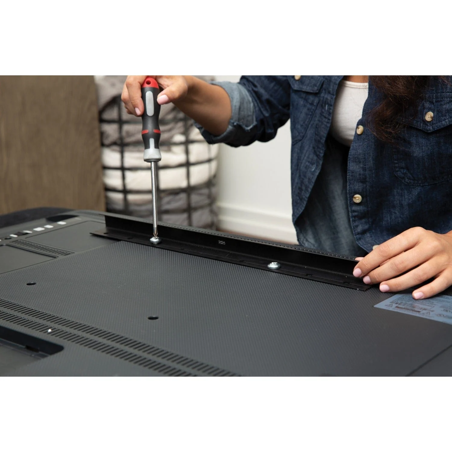 Hangman 32-In. to 65-In. No Stud TV Hanger - Image 3