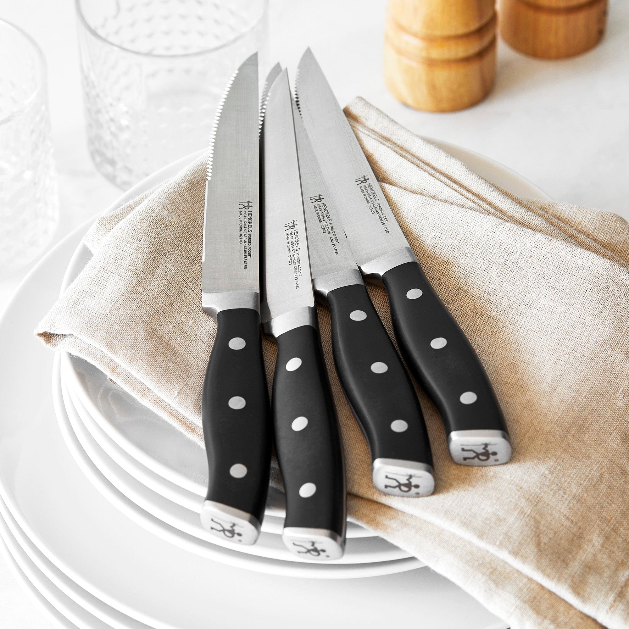 Henckels Forged Accent Set of 4 Steak Knife Set, German Engineered, Black - Image 2