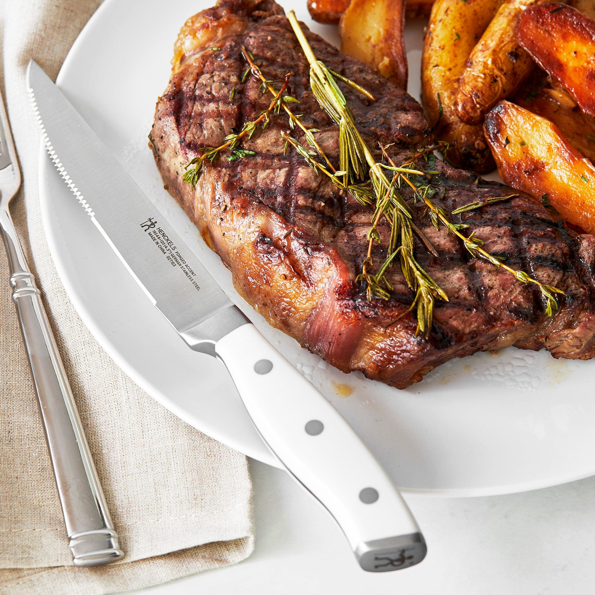 Henckels Forged Accent Set of 4 Steak Knife Set, White, German Engineered - Image 3