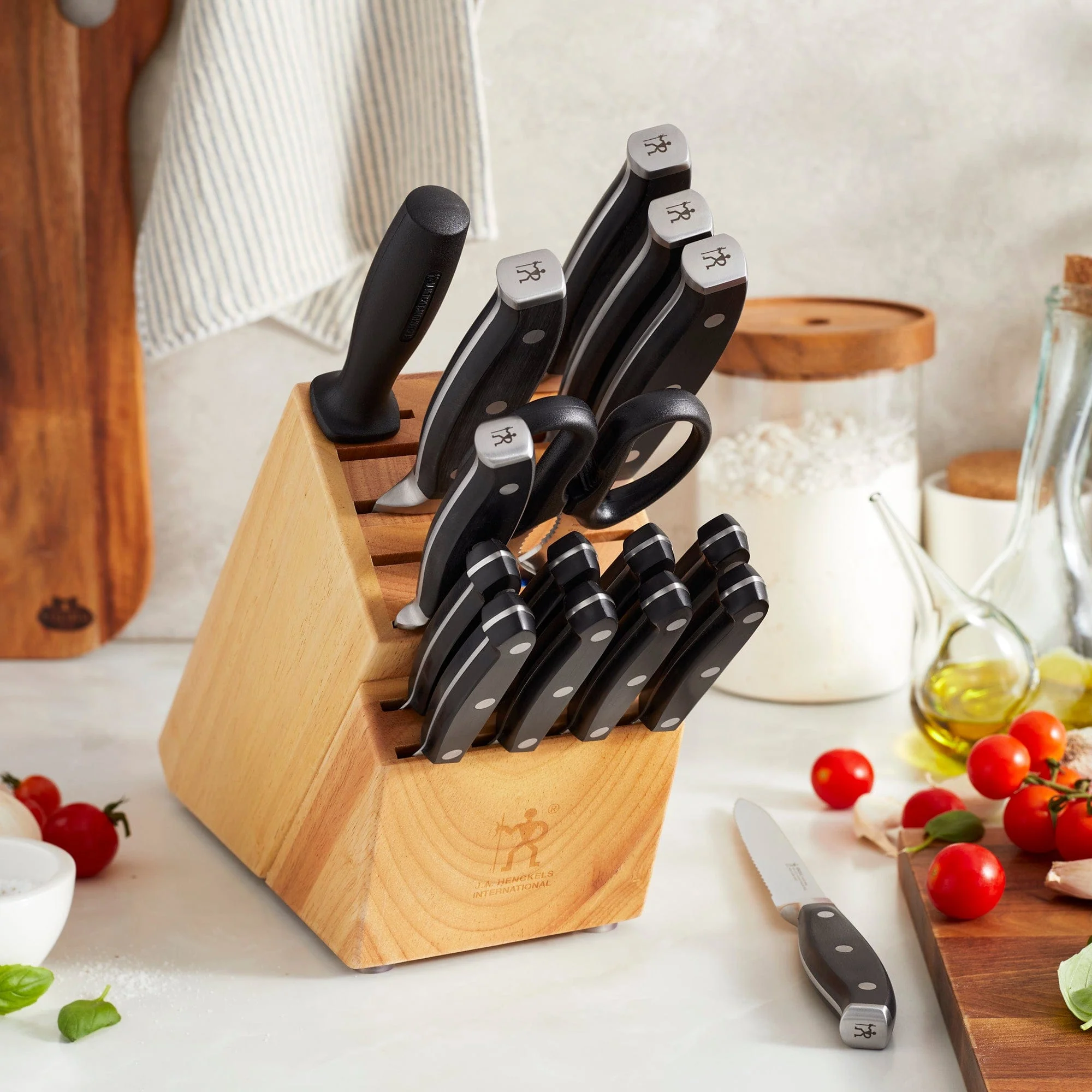 Henckels Forged Premio 17-pc Knife Block Set - Image 2