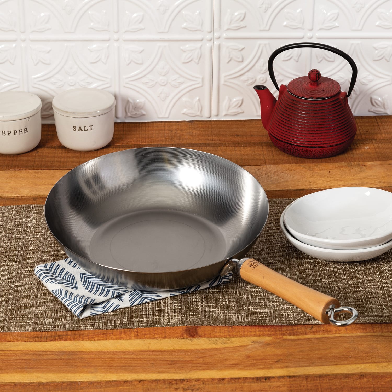 Joyce Chen 12-In. Classic Series Carbon Steel Stir Fry Pan with Birch Handle - Image 4