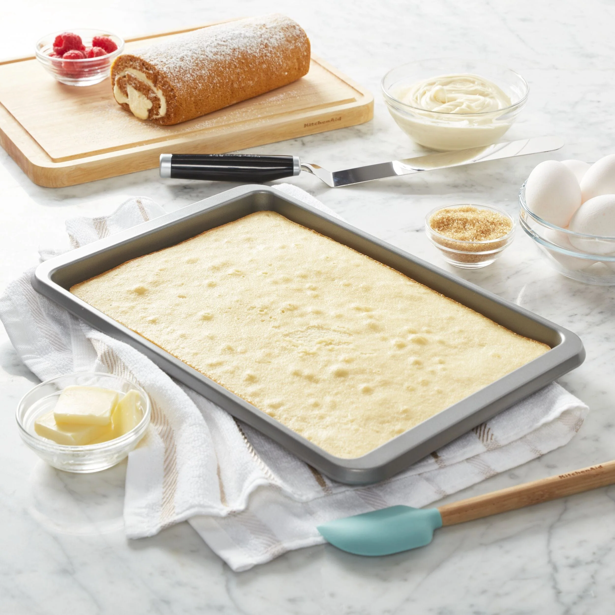 KitchenAid 9x13in Nonstick Aluminized Steel Baking Sheet, Contour Silver - Image 4