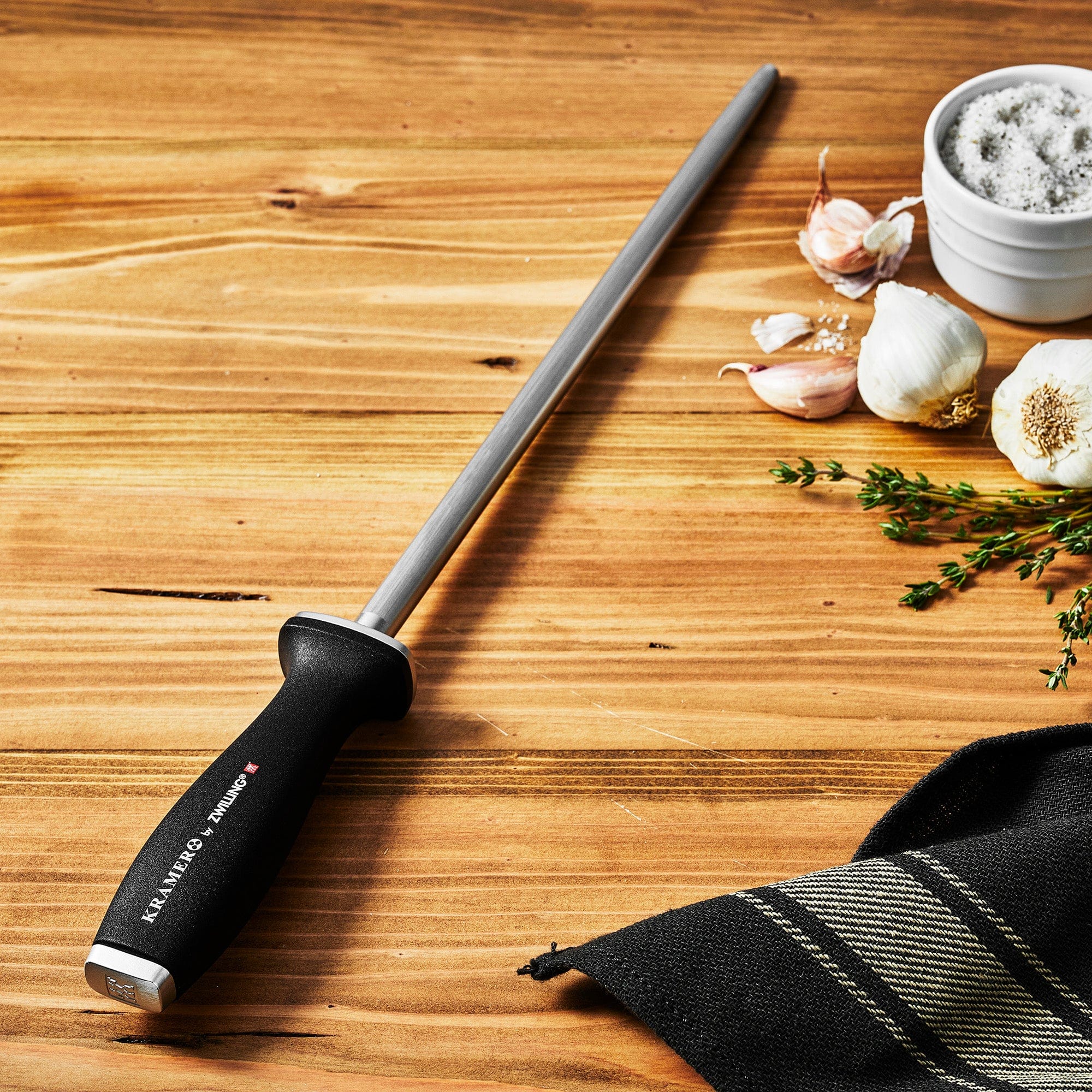 Kramer by Zwilling 12-inch Double Cut Honing Steel with Plastic Handle - Image 4