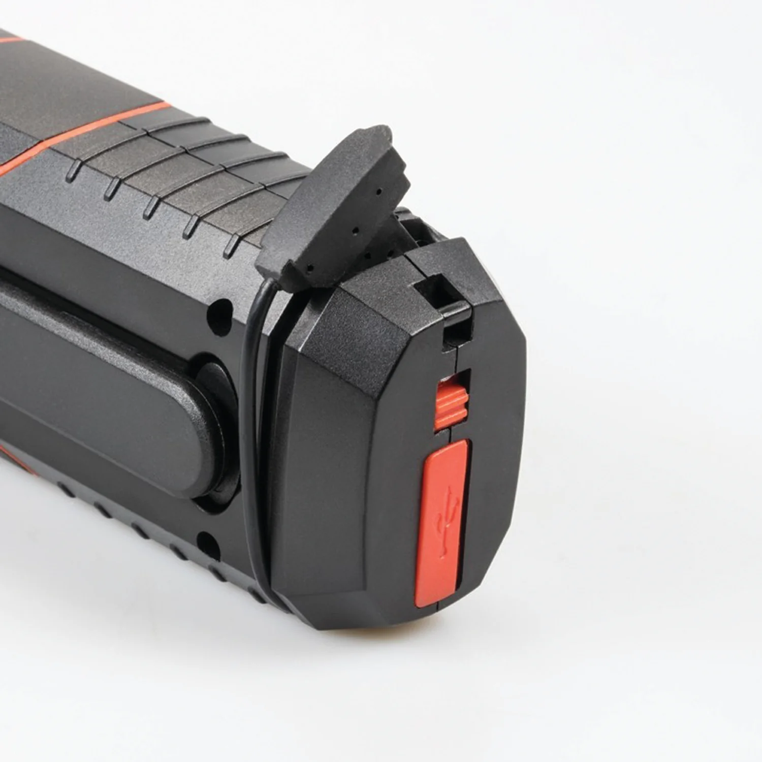 LifeGear 100-Lumen Stormproof USB Crank Flashlight and Radio - Image 2