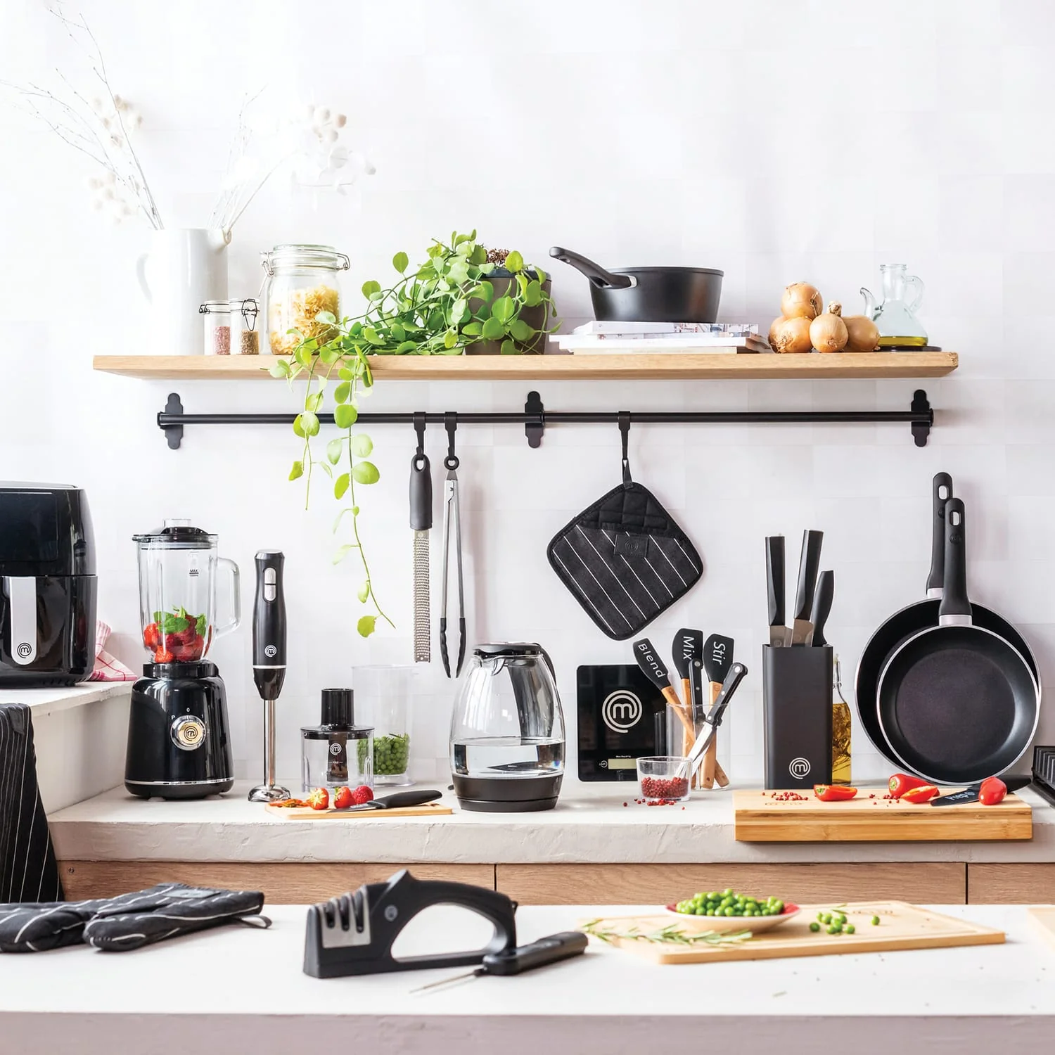 MasterChef Stainless Steel Zester and Grater - Image 3