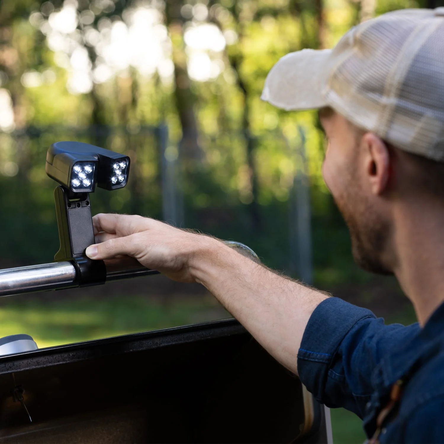 Maverick Fully Adjustable 10-LED Grill Light - Image 4