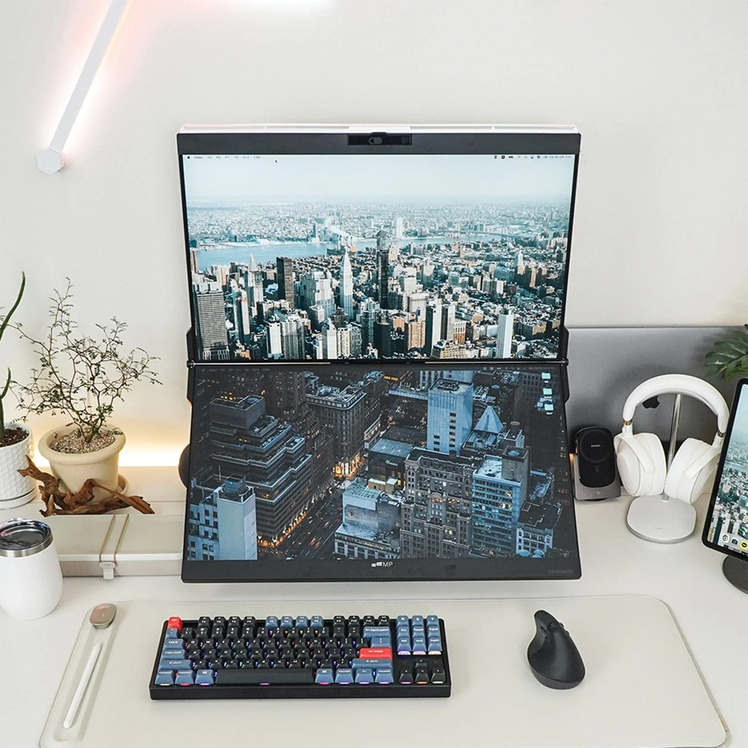 Mobile Pixels Geminos 1080p 24-In. Dual-Screen Desktop Monitor - Image 4