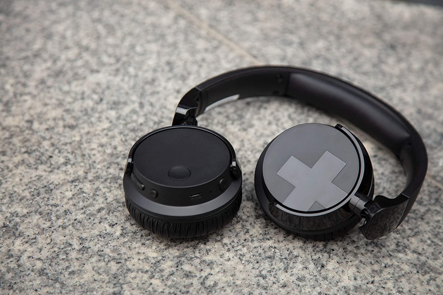 Philips Wireless Noise Cancelling Headphones - Certified Refurbished - Image 9