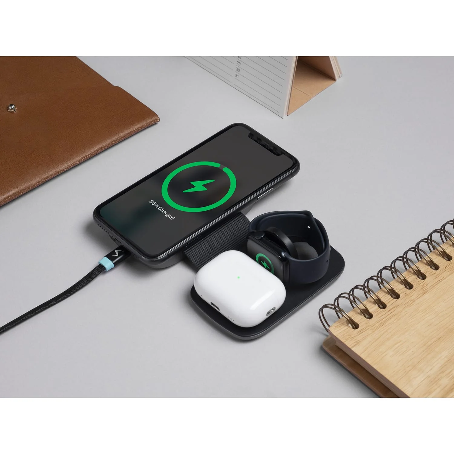 Scapade 5000-mAh MagPower Pro 3-in-1 Foldable Magnetic Portable Power Pack - Image 4