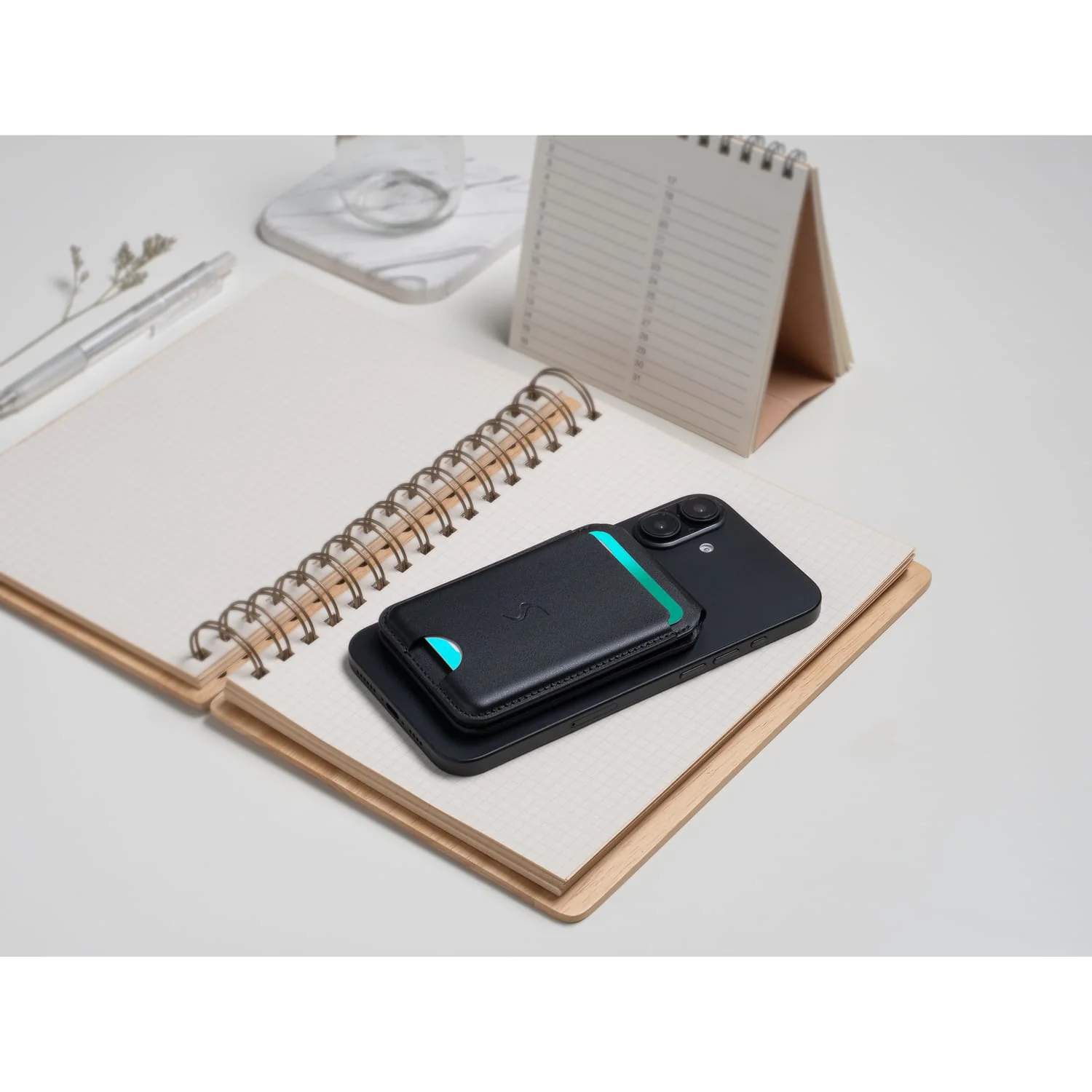 Scapade MagCard Pro MagSafe-Compatible Magnetic Card Holder Wallet with Kickstand and Apple Find My Tracker - Image 2
