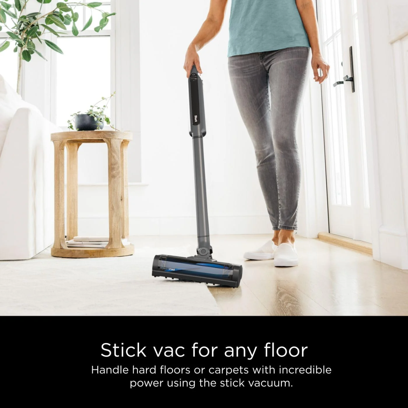 Shark WANDVAC Pet Ultra-Lightweight Cordless Stick Vacuum with PowerFins Brushroll & Charging Dock, Steel Grey - Open Box - Image 2