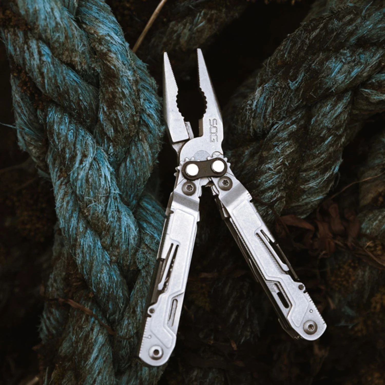 SOG PowerPint 18-in-1 Mini Multi-Tool, Satin Silver - Image 2