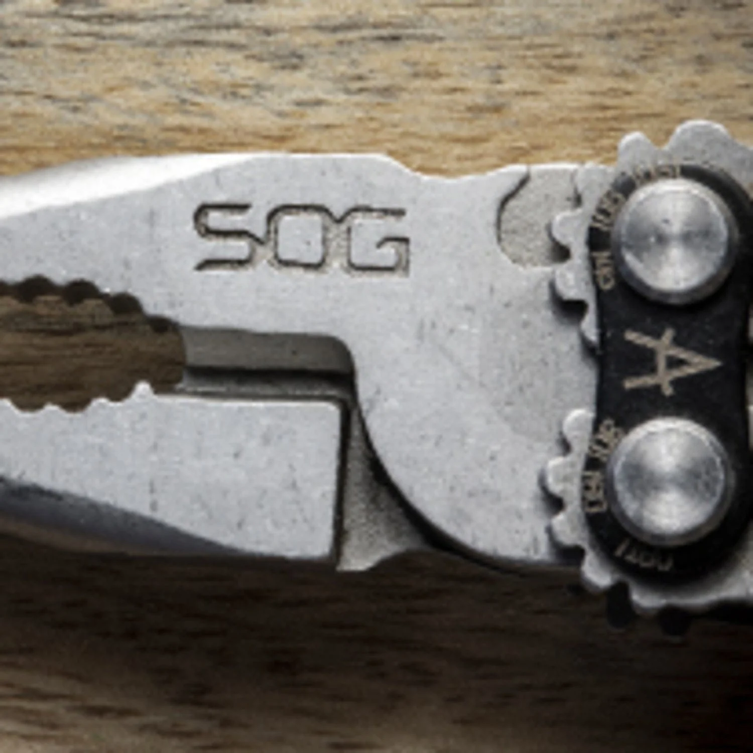 SOG PowerPint 18-in-1 Mini Multi-Tool, Satin Silver - Image 5