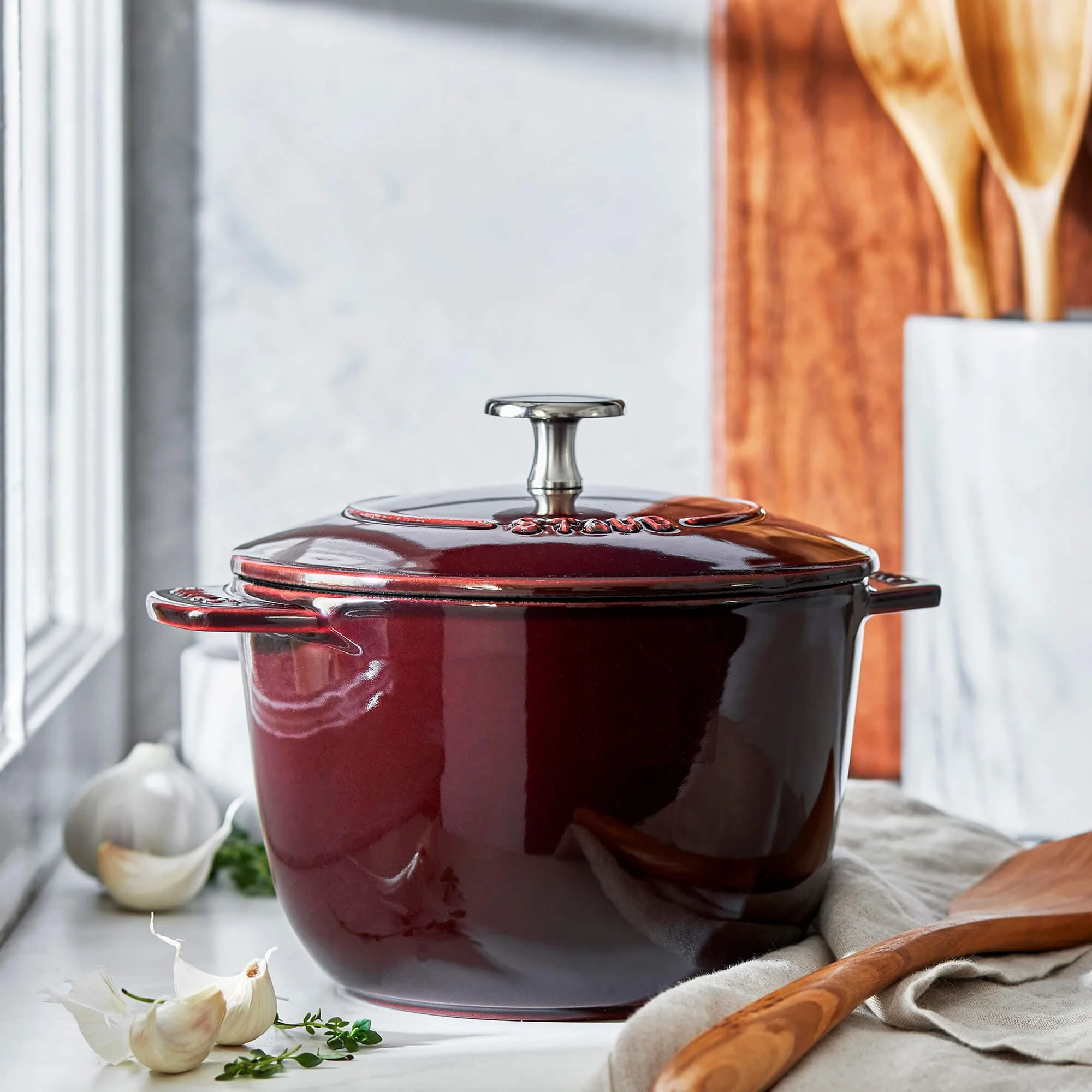 Staub Cast Iron 1.5-qt Petite French Oven - Grenadine - Image 2