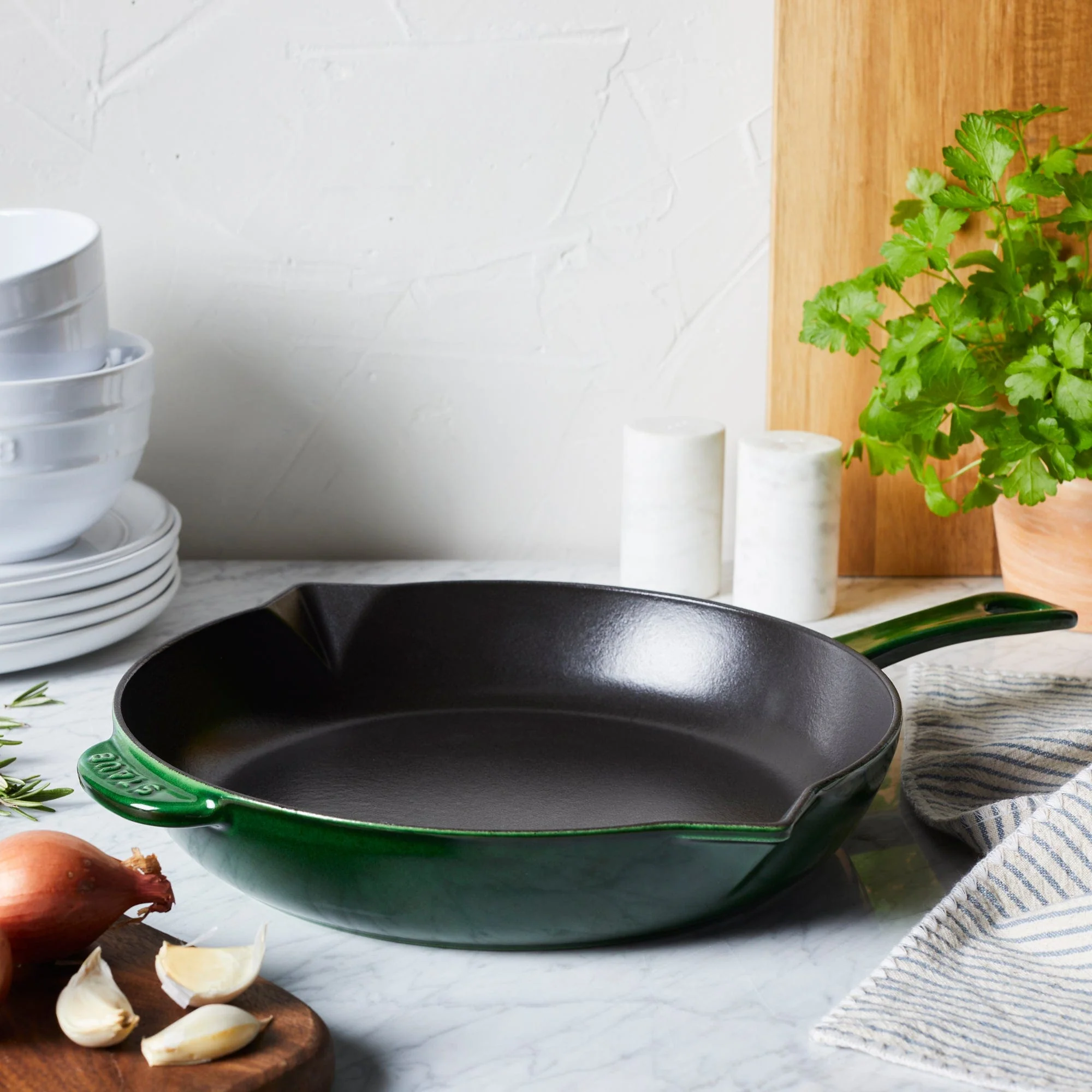 Staub Cast Iron 10-inch Fry Pan - Basil - Image 3