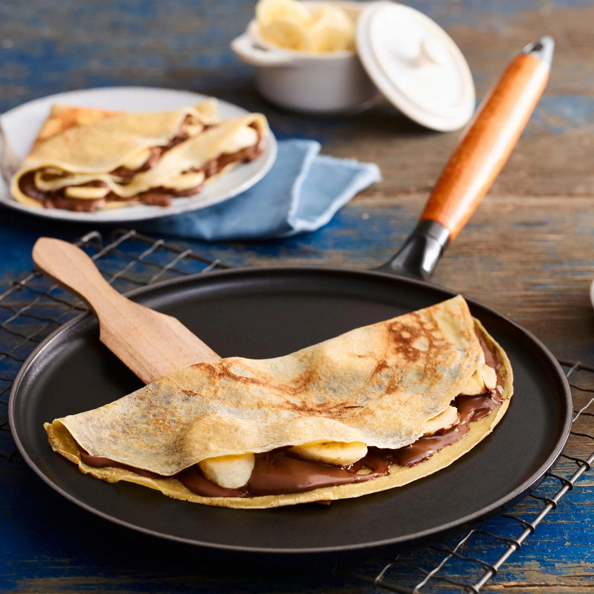 Staub Cast Iron 11-inch Crepe Pan with Spreader & Spatula - Matte Black - Image 5