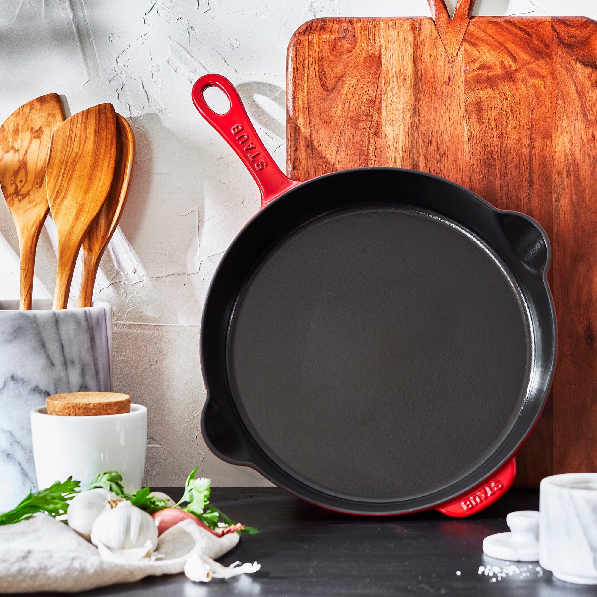 Staub Cast Iron 11-inch Traditional Skillet - Cherry - Image 5