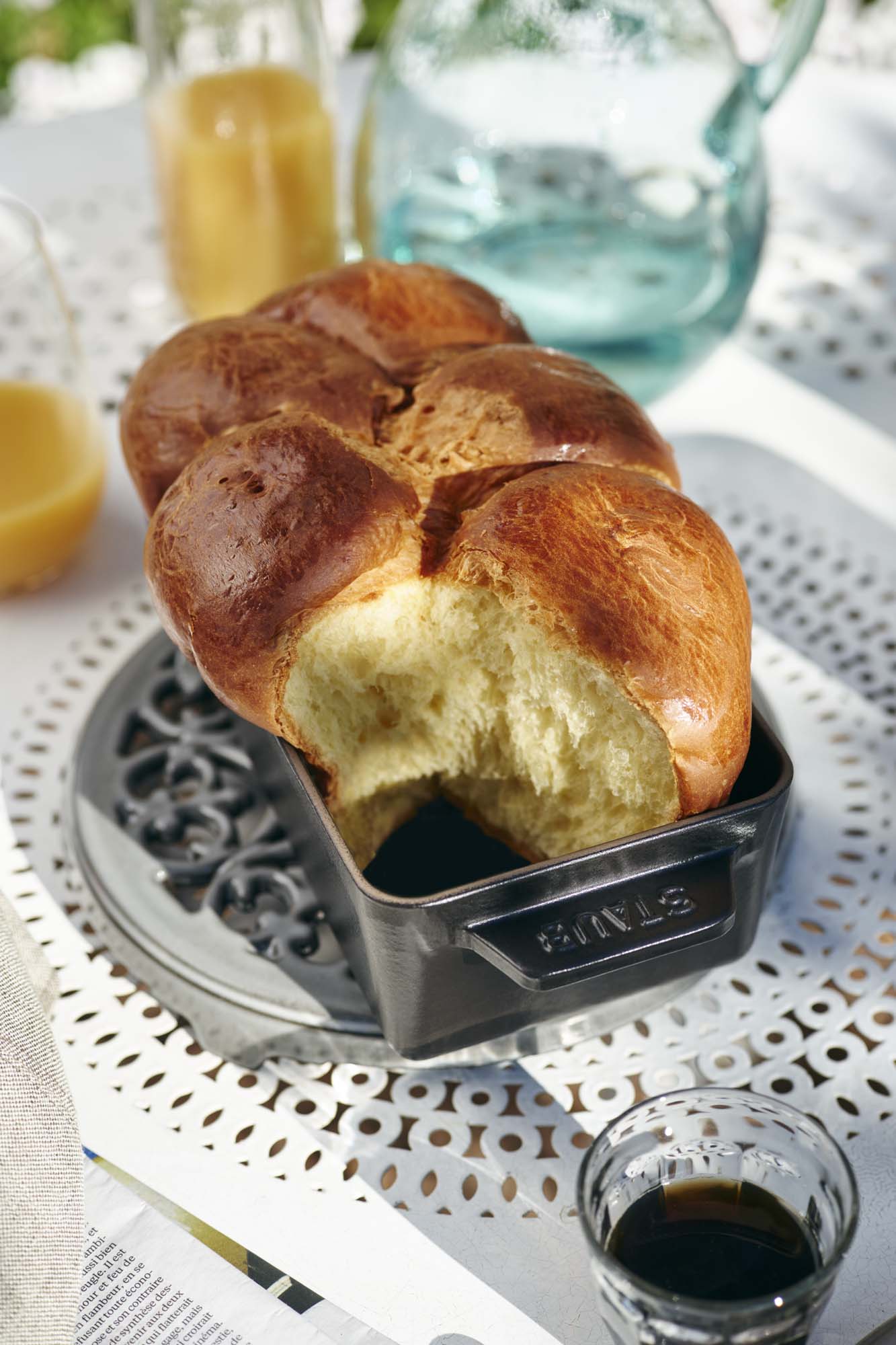 Staub Cast Iron 12.75-inch x 5.25-inch Loaf Pan - Matte Black - Image 5
