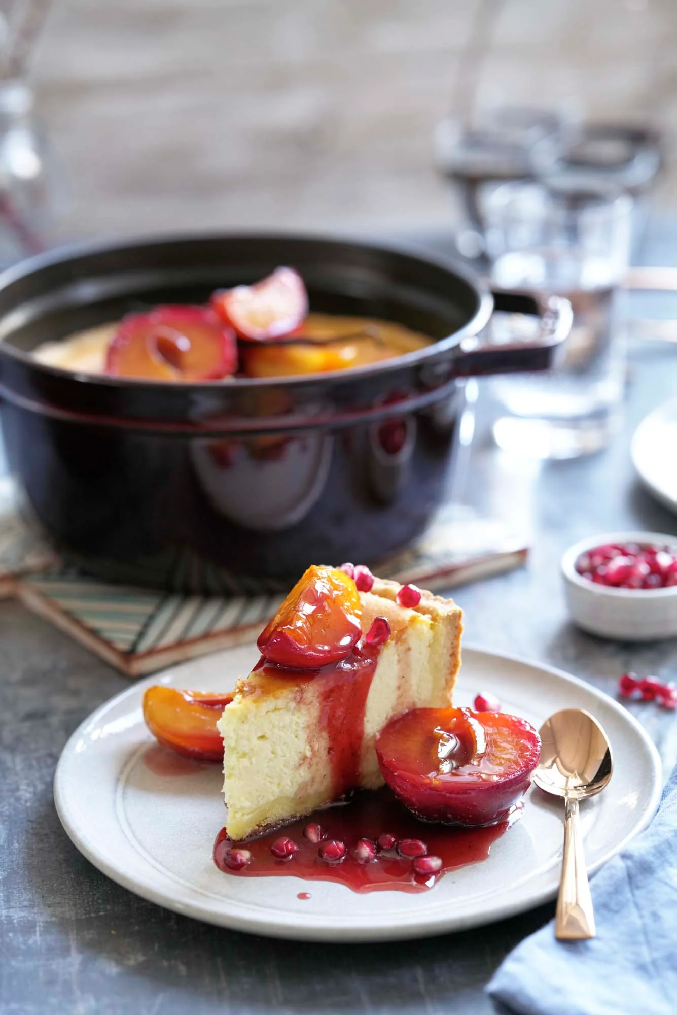 Staub Cast Iron 2.75-qt Round Cocotte, Dutch Oven - Grenadine - Image 5