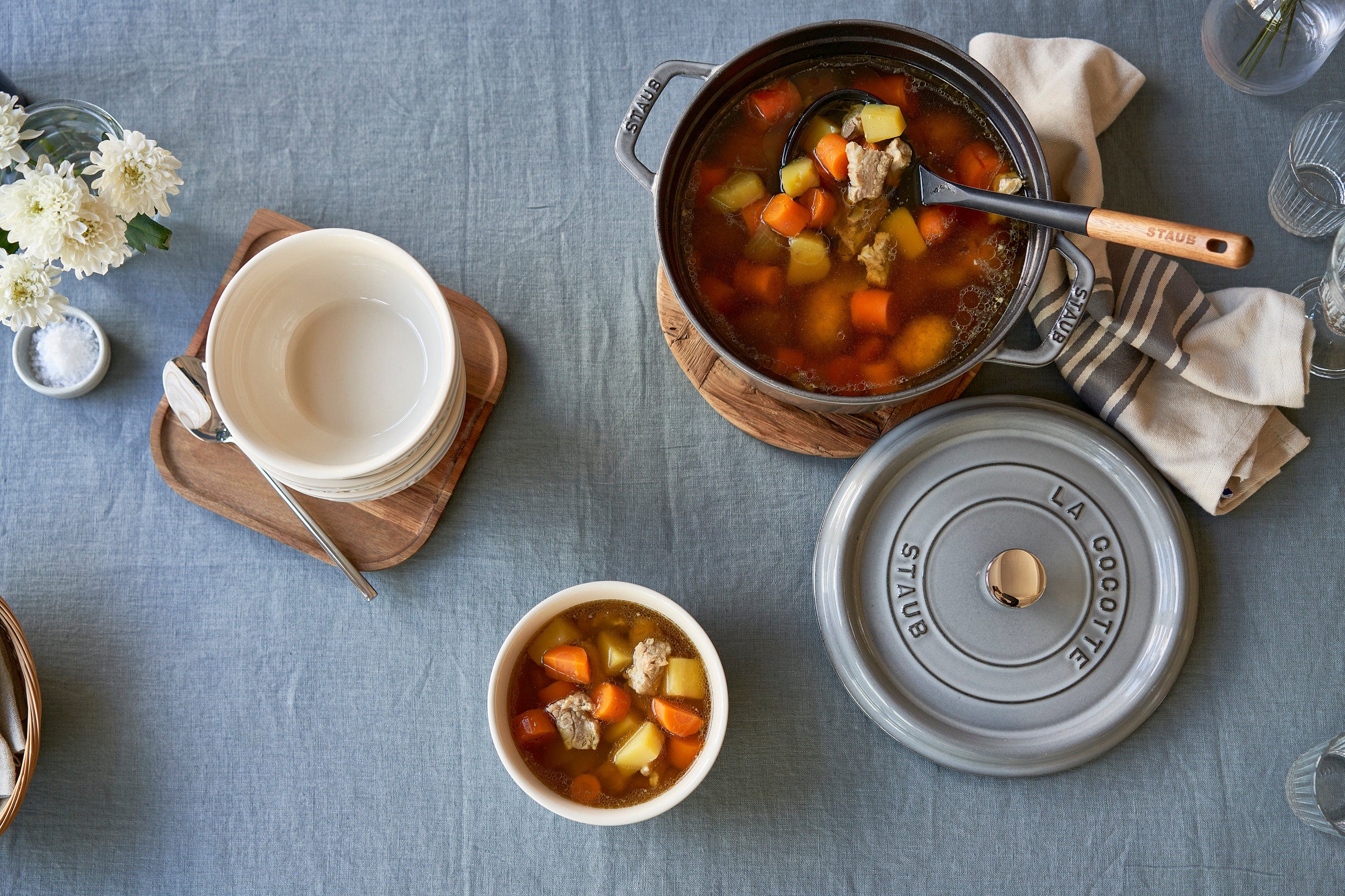 Staub Cast Iron 4-qt Round Cocotte, Dutch Oven - Graphite Grey - Image 7