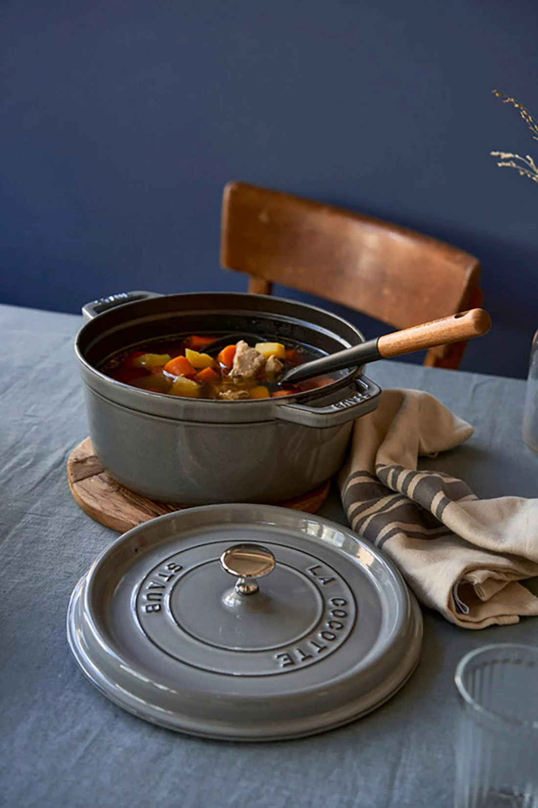 Staub Cast Iron 4-qt Round Cocotte, Dutch Oven - Graphite Grey - Image 8