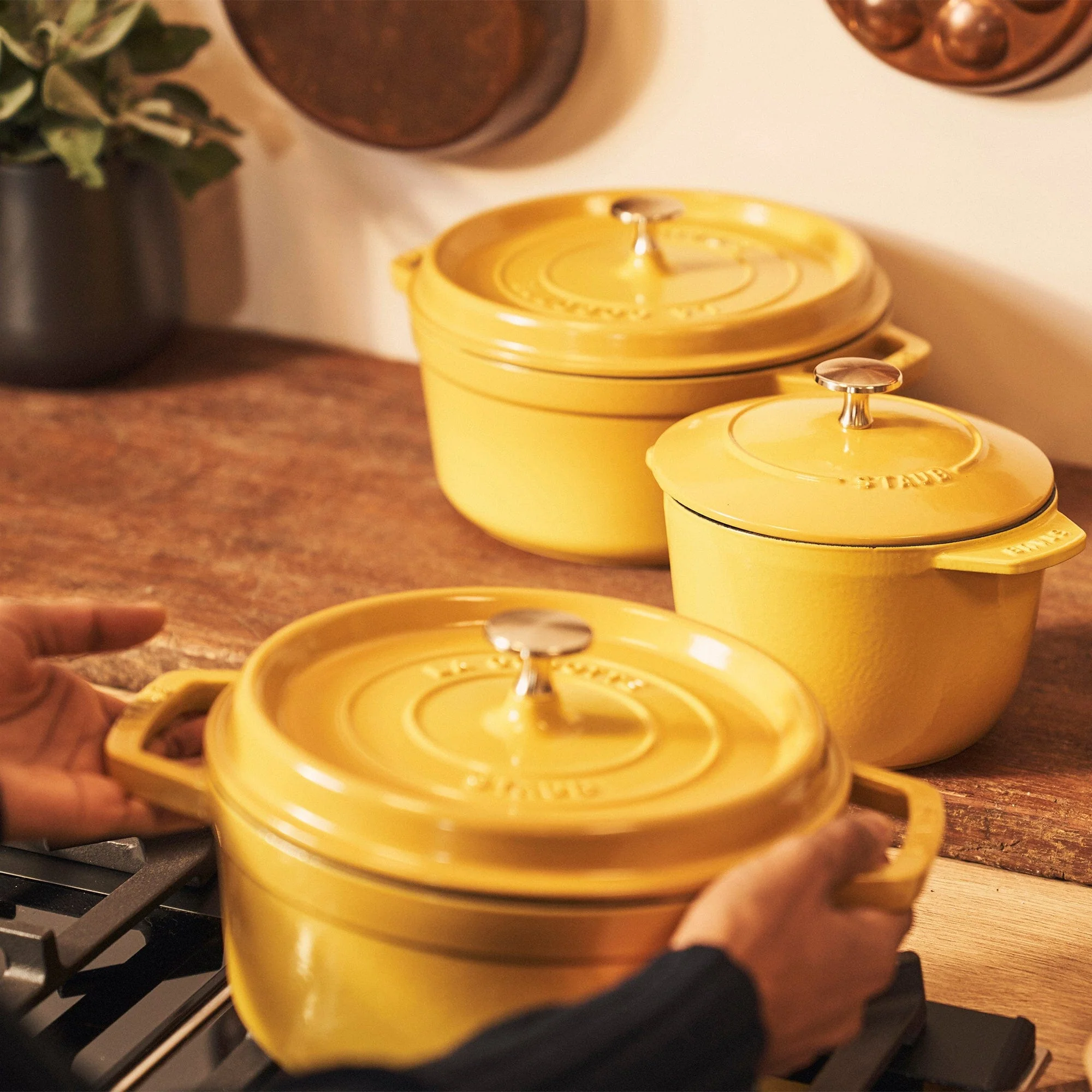 Staub Cast Iron 7-qt Round Cocotte, Dutch Oven - Citron - Image 6
