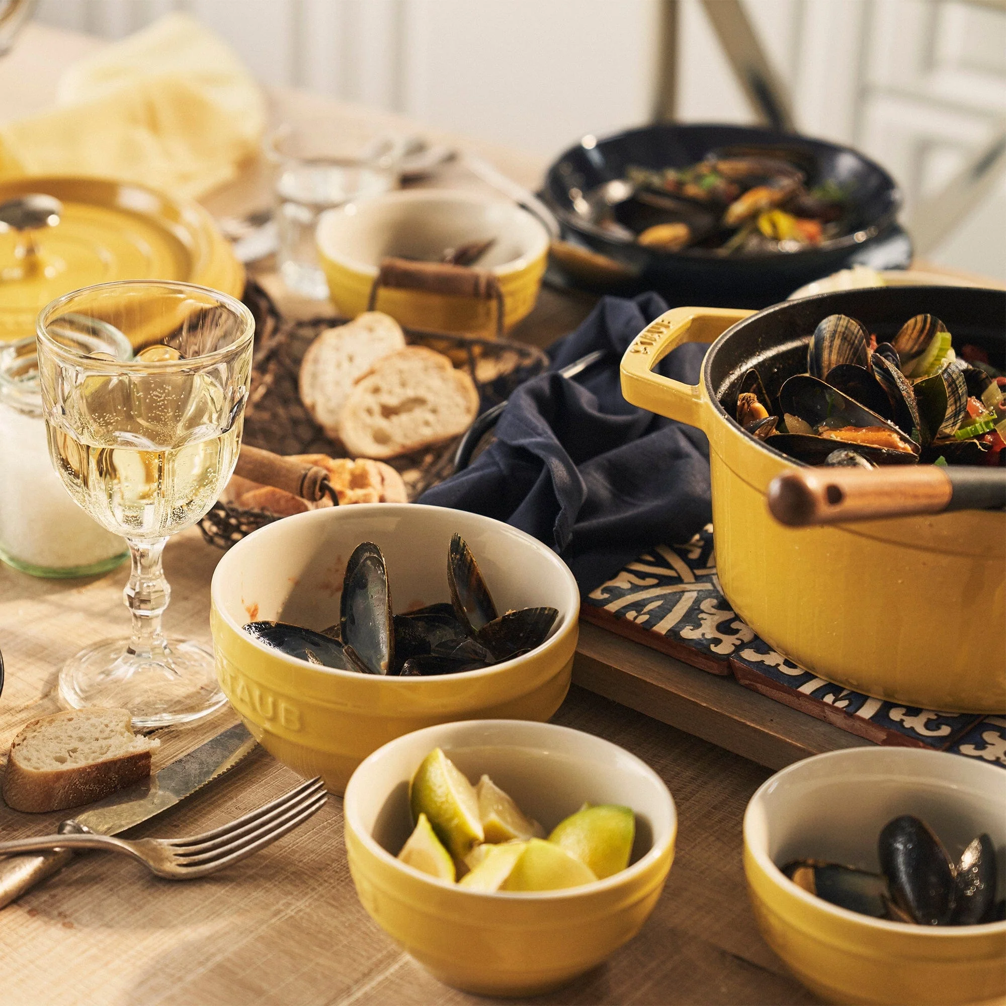 Staub Ceramic 2-pc Large Universal Bowl Set - Citron - Image 4