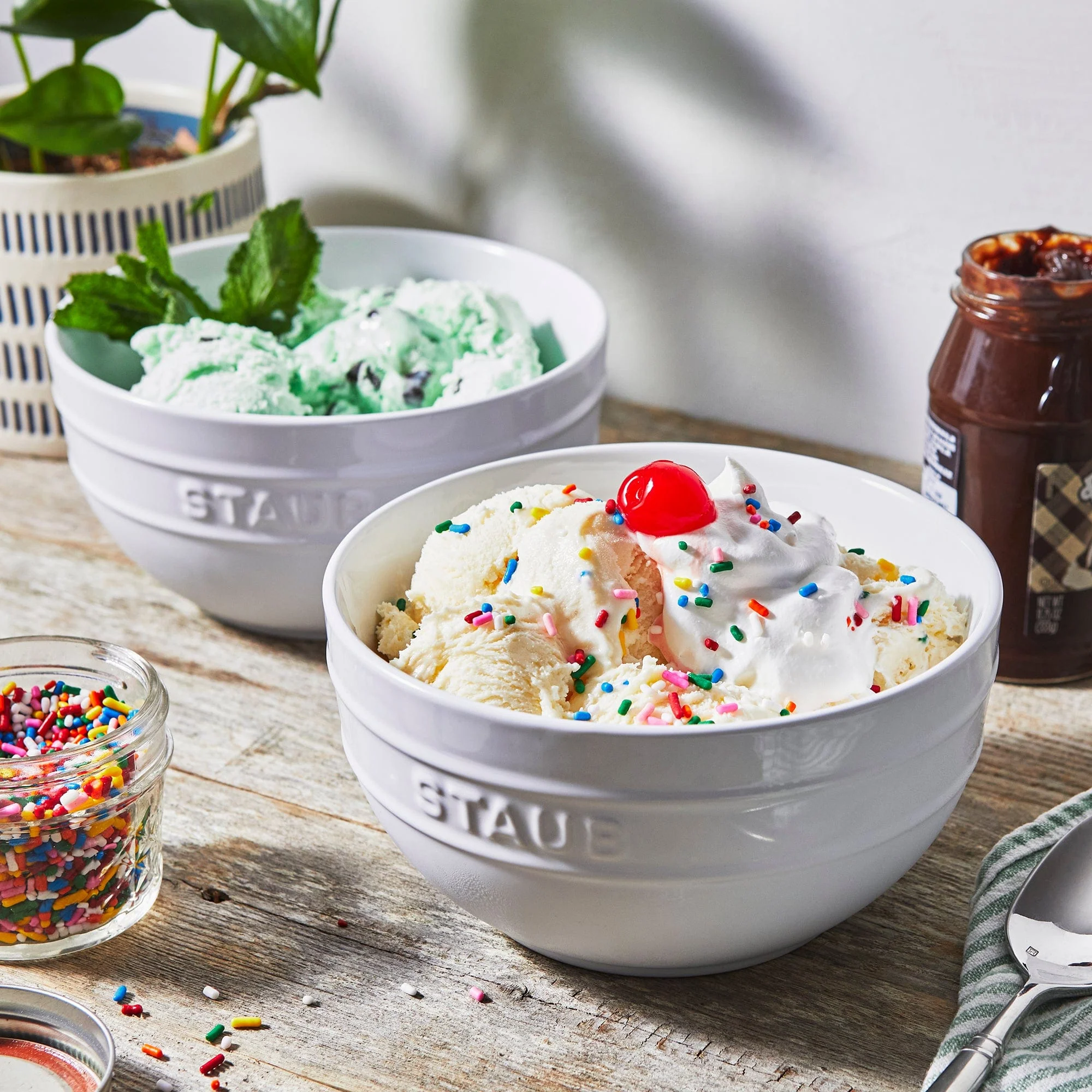 Staub Ceramic 2-pc Large Universal Bowl Set - White - Image 3