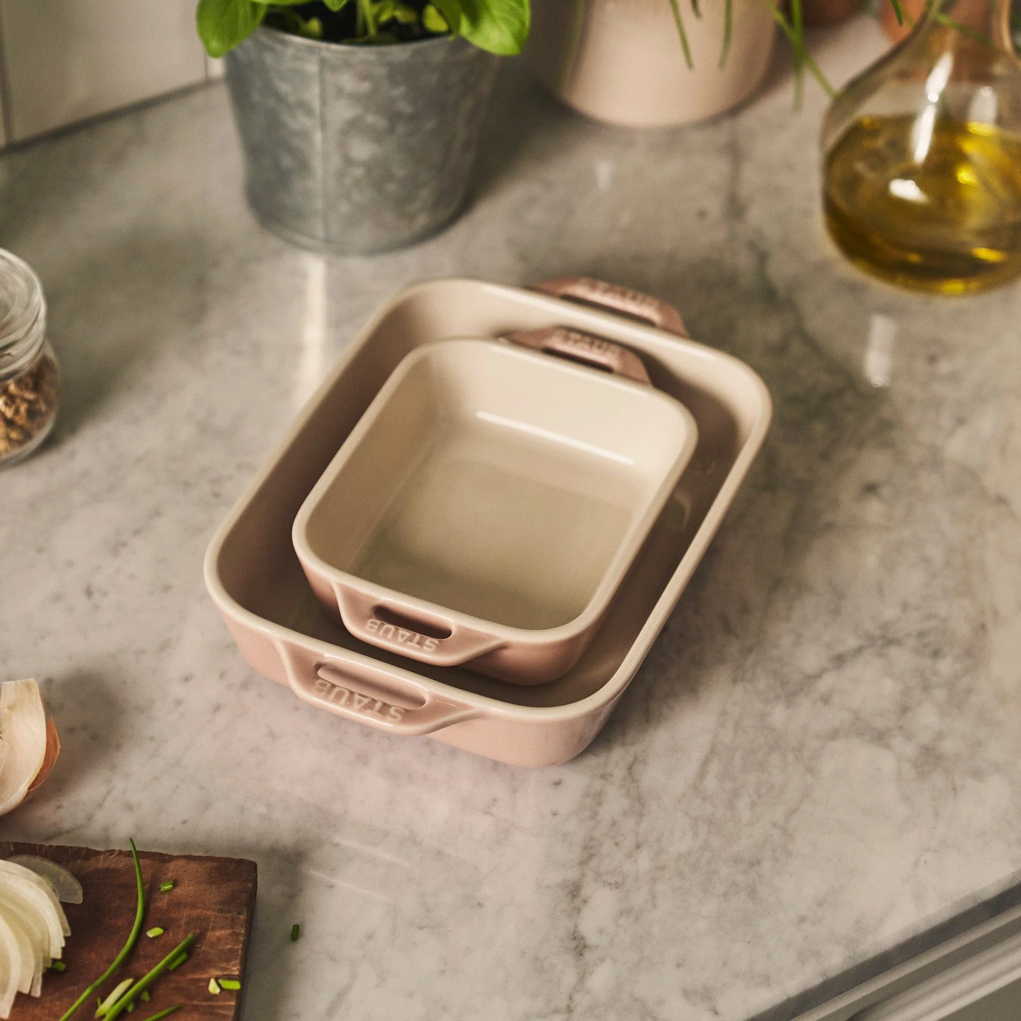 Staub Ceramic 2-pc Rectangular Baking Dish Set - Macaron Pastel Pink - Image 2