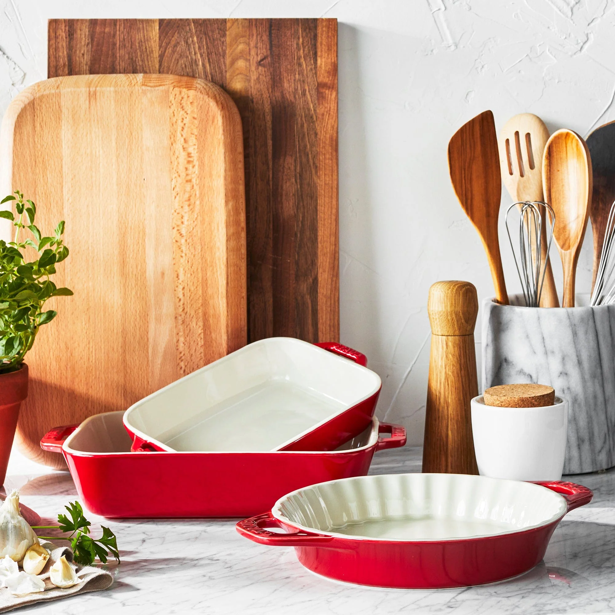 Staub Ceramic 9-inch Pie Dish - Cherry - Image 2